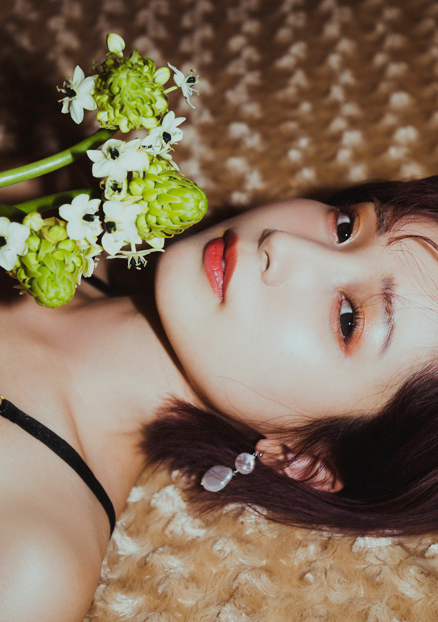 Minami Kojima 小島みなみ, 写真集 #Escape Set.04