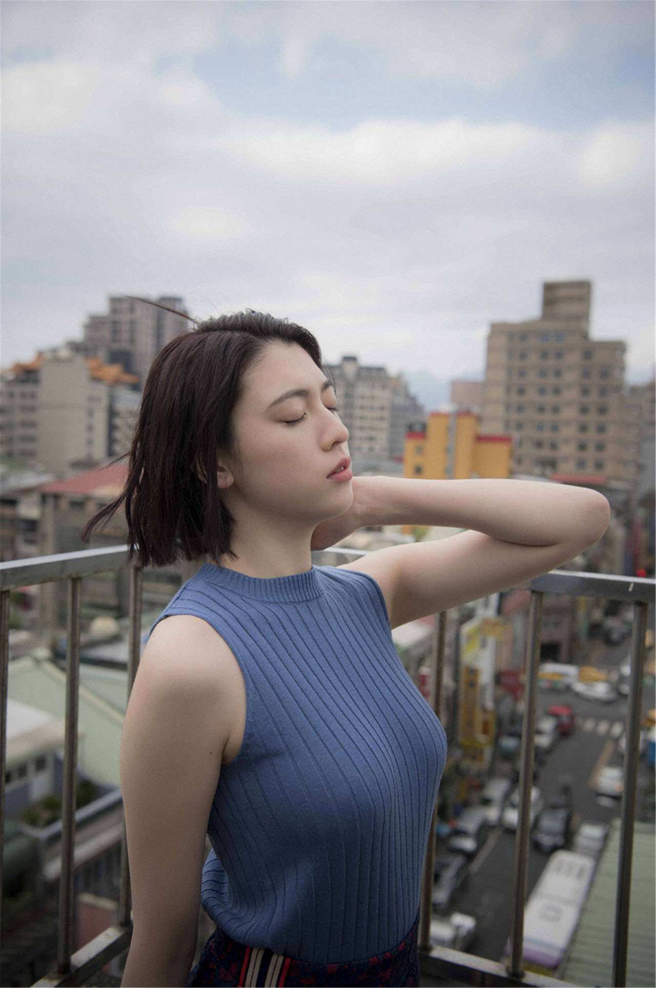 Ayaka Miyoshi 三吉彩花, デジタル写真集 「空をこえて」 Set.02