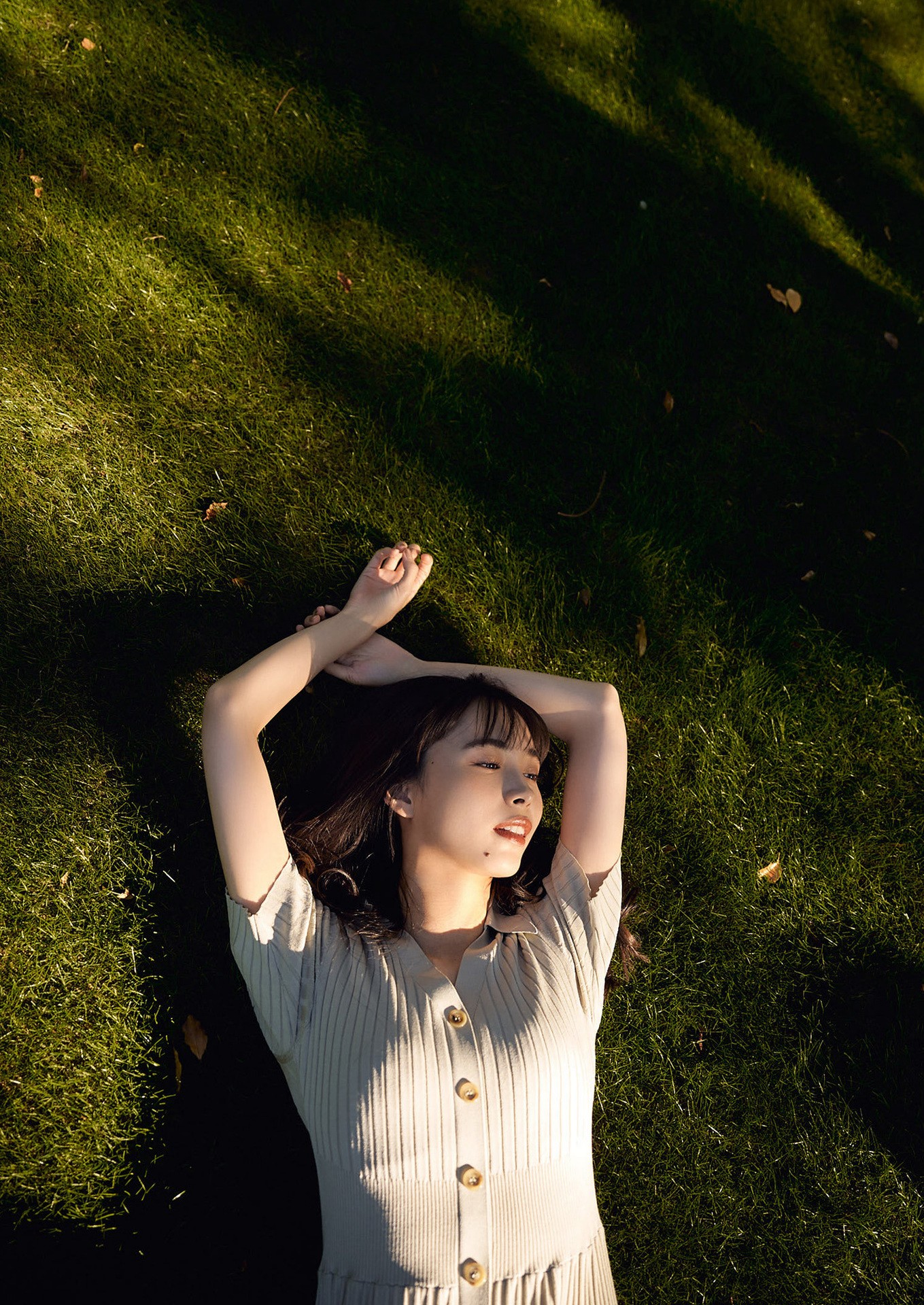 Hiroe Igeta 井桁弘恵, スピサン グラビアフォトブック 「Up To Date」 Set.01