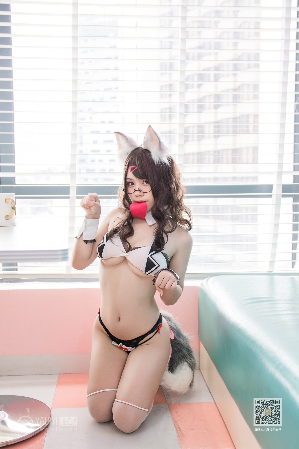 Cosplay 一笑芳香沁 狐耳内衣