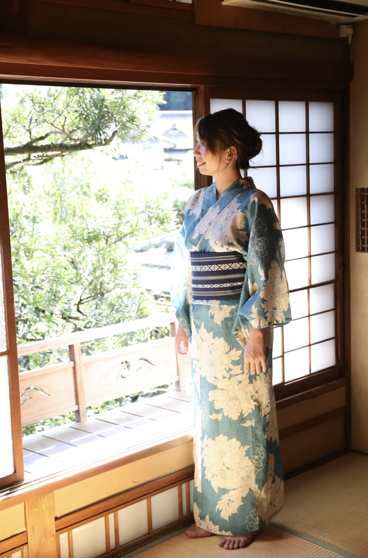 Kayo Sugimoto 杉本佳代, ＦＲＩＤＡＹデジタル写真集 「東海No.1巨乳キャスター Ｇカップ乳初ヌード」 Set.03