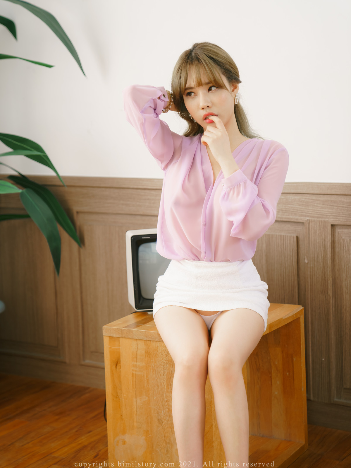 Eunha 은하, [Bimilstory] How to Dress in Case of F Cup Size Woman