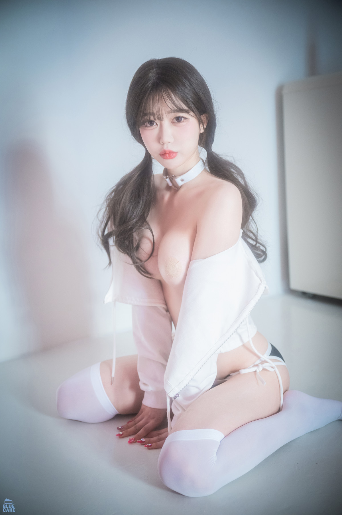 Jung Eun 정은이, [BLUECAKE] Dazzling