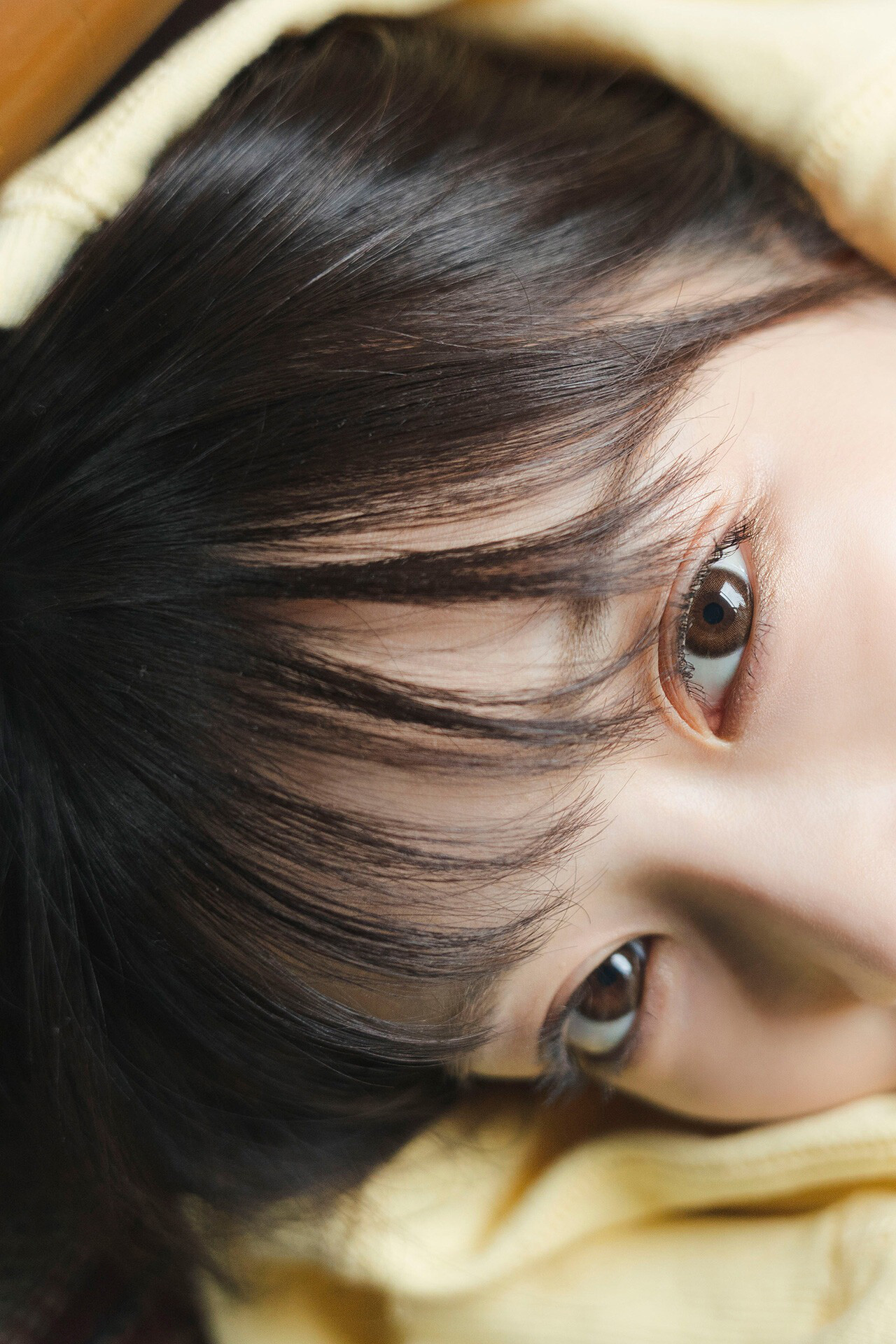 Akane Yoshizawa 吉沢朱音, FLASHデジタル写真集　「TRIANGLE LOVE－朱音の場合」 Set.01