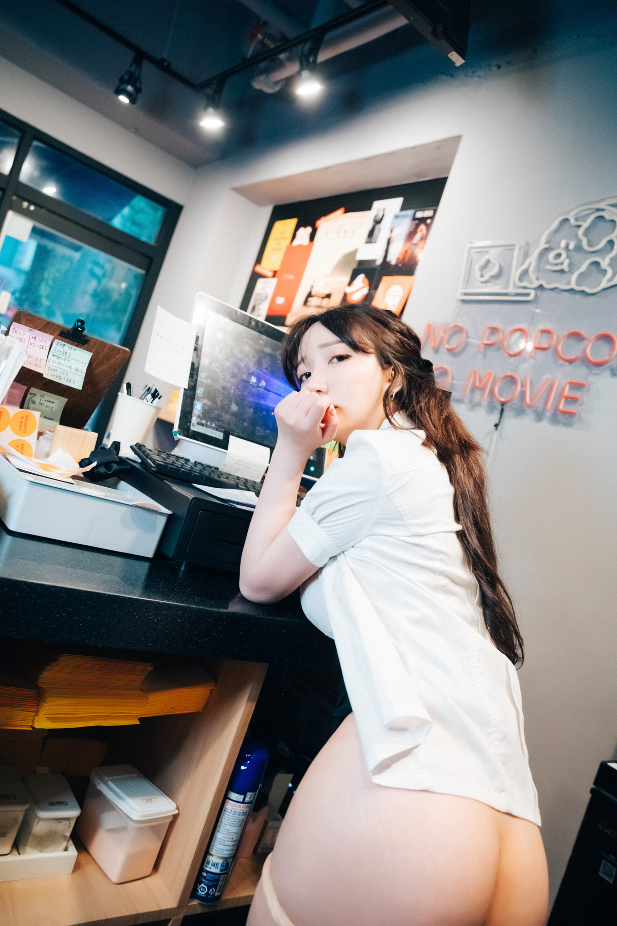 Son Yeeun 손예은, [Loozy] Ticket Girl Set.01