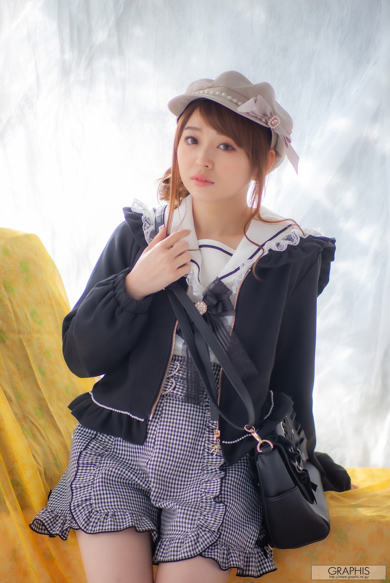Alice Shiina 椎菜アリス, [Graphis] SPRING SPECIAL 2023 「Love me do !」 Vol.03