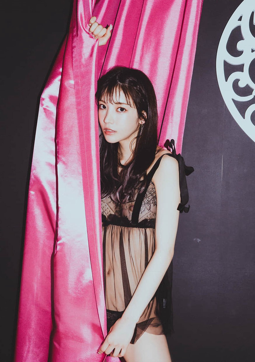 Karen Kaede 楓カレン, 写真集 #Escape Set.01