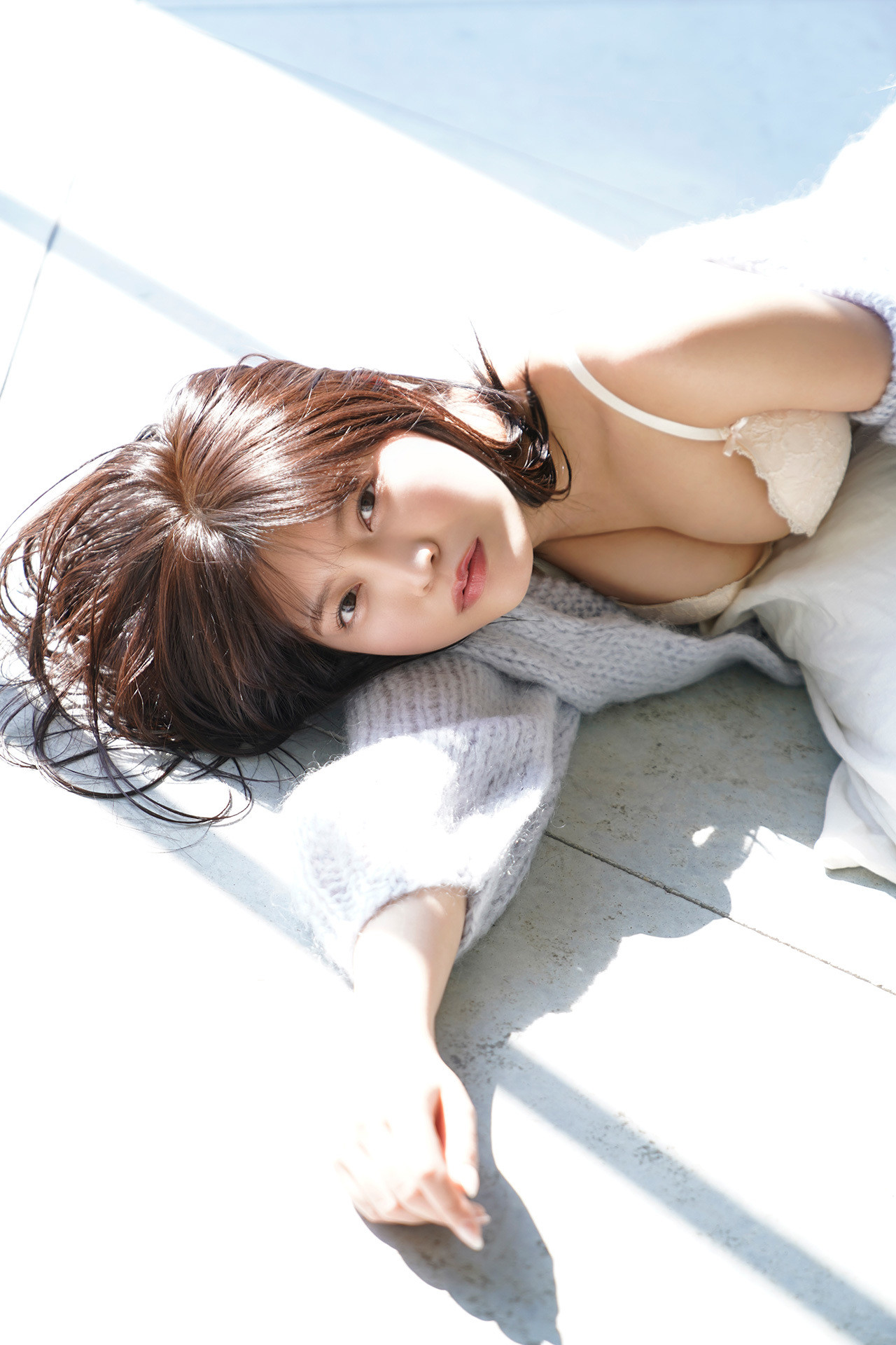 Reona Matsushita 松下玲緒菜, FLASHデジタル写真集　「素肌で、旅立ち」 Set.01