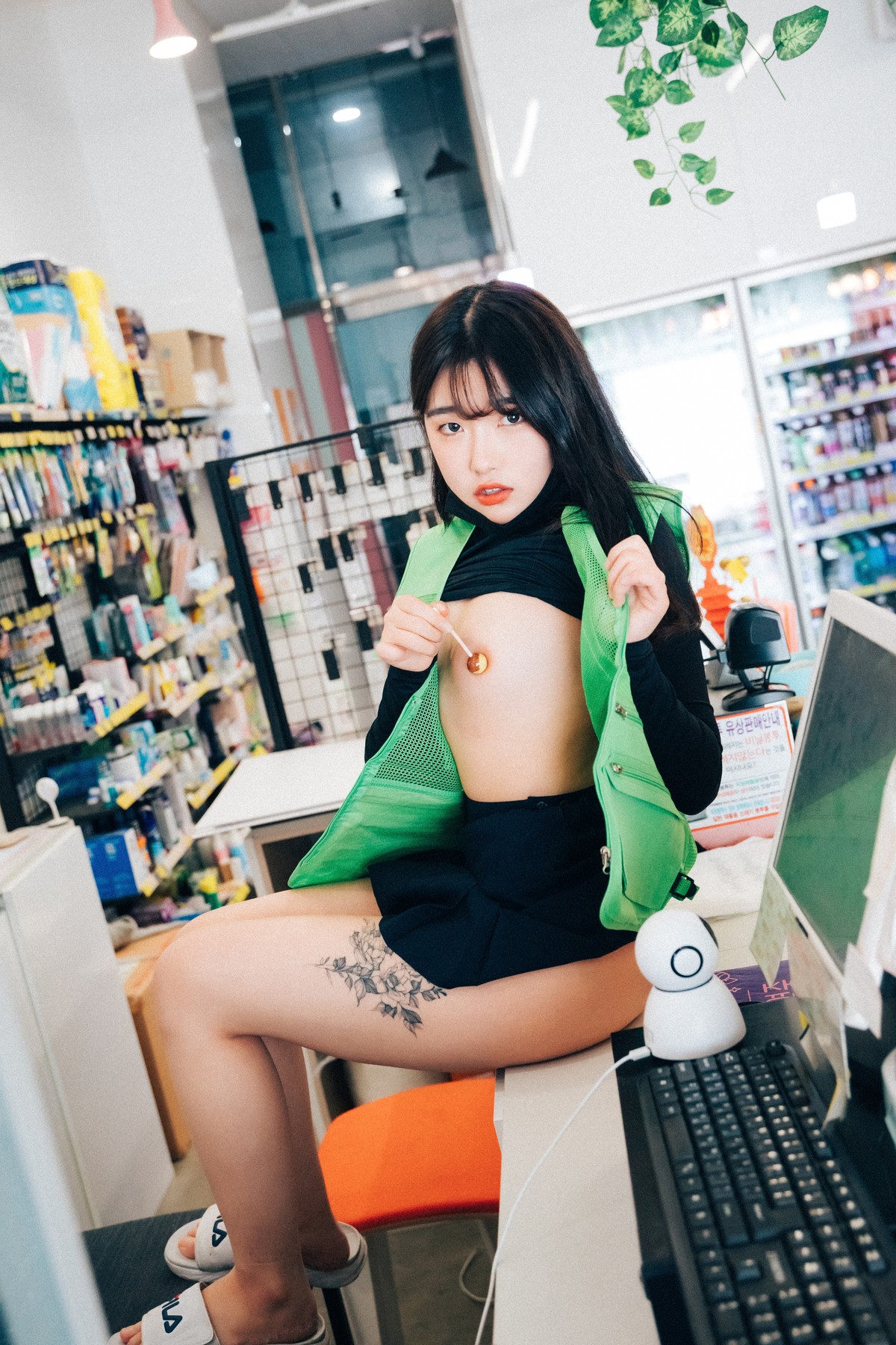 Sonson 손손, [Loozy] First Nipple Alba (S.Ver) Set.01