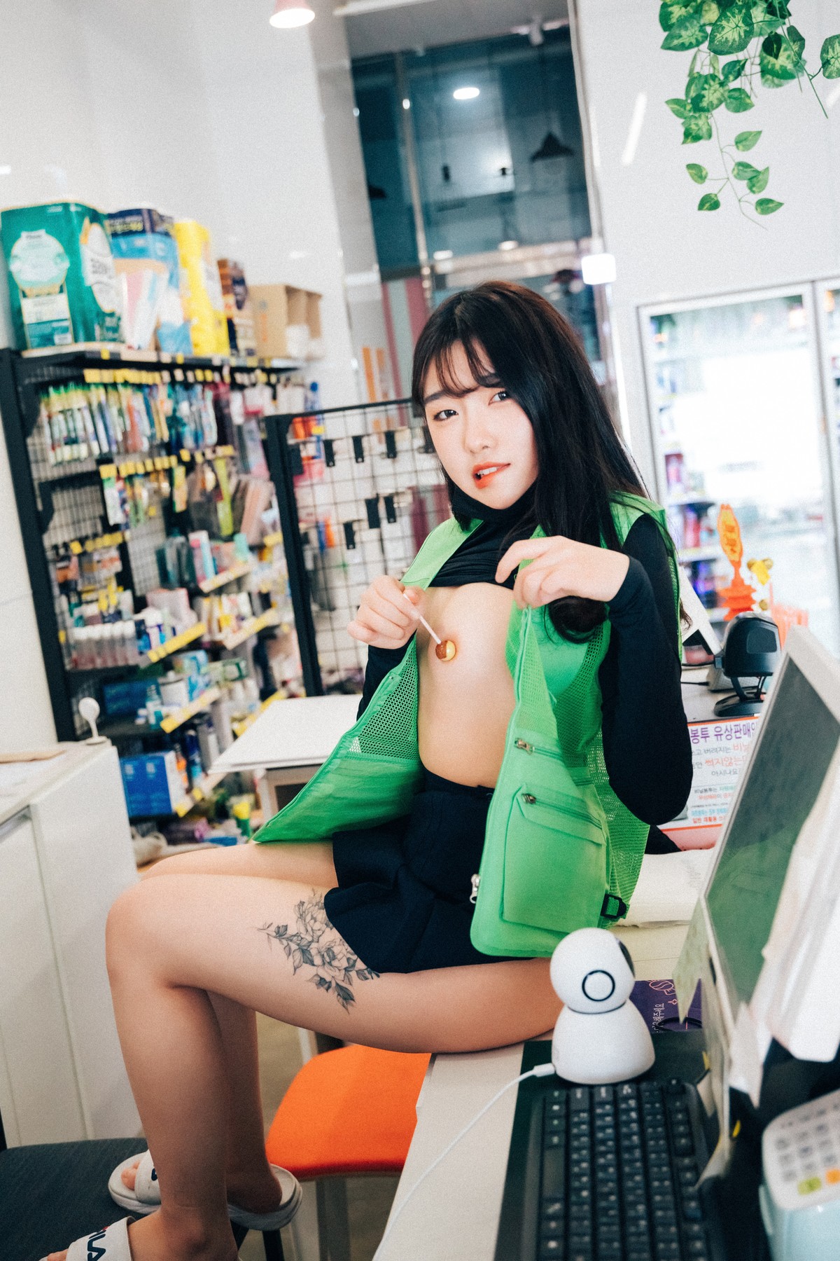 Sonson 손손, [Loozy] First Nipple Alba (S.Ver) Set.01