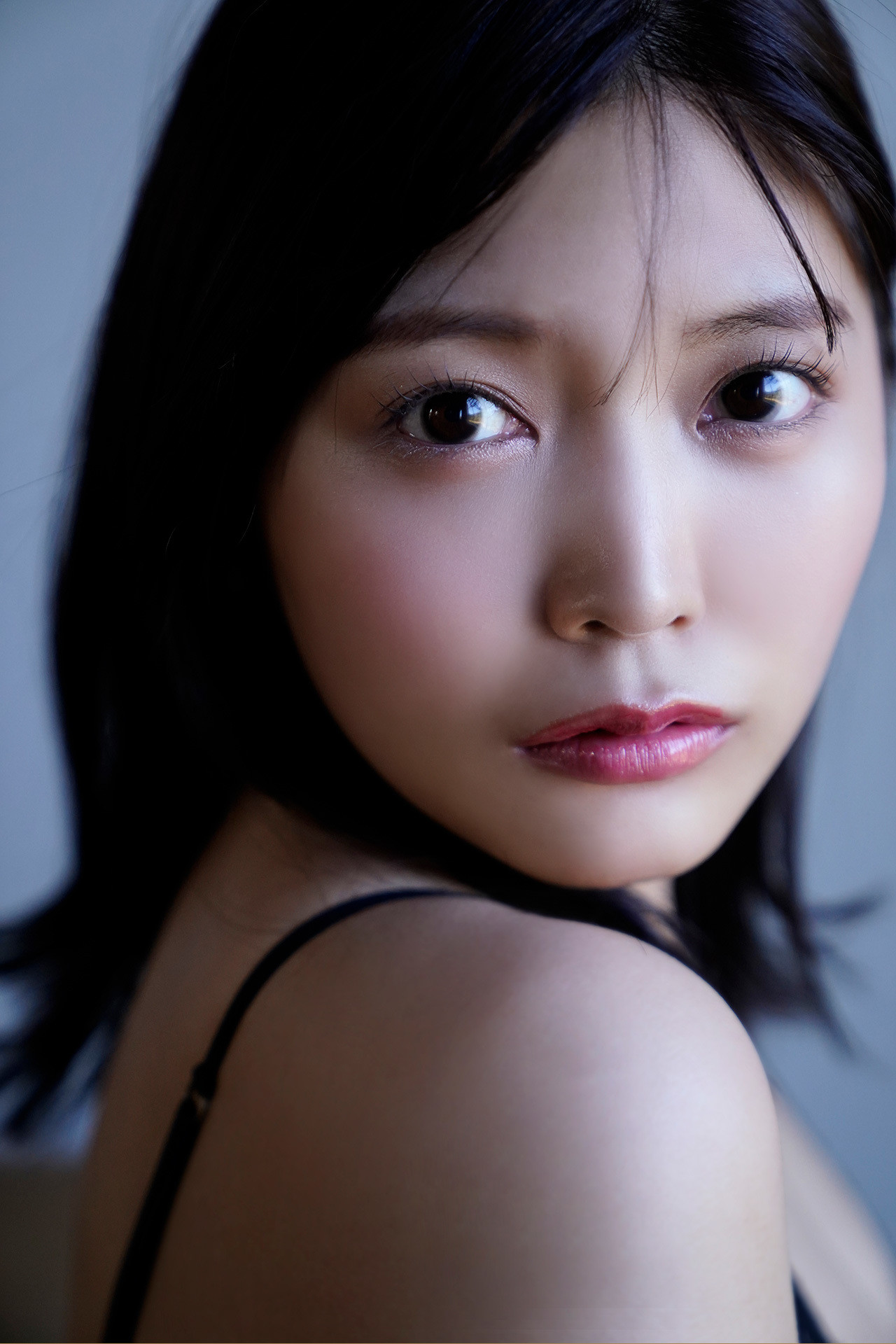 Reona Matsushita 松下玲緒菜, FLASHデジタル写真集　「素肌で、旅立ち」 Set.02
