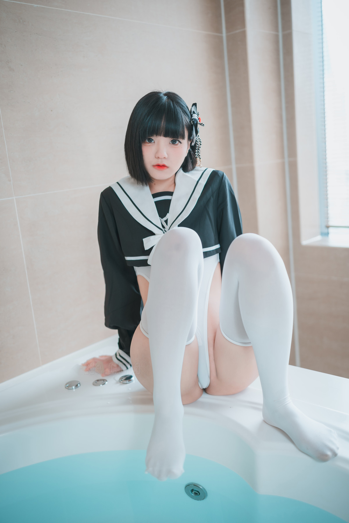 Jeong Jenny 정제니, [DJAWA] Swimming Lessons #12 Set.01
