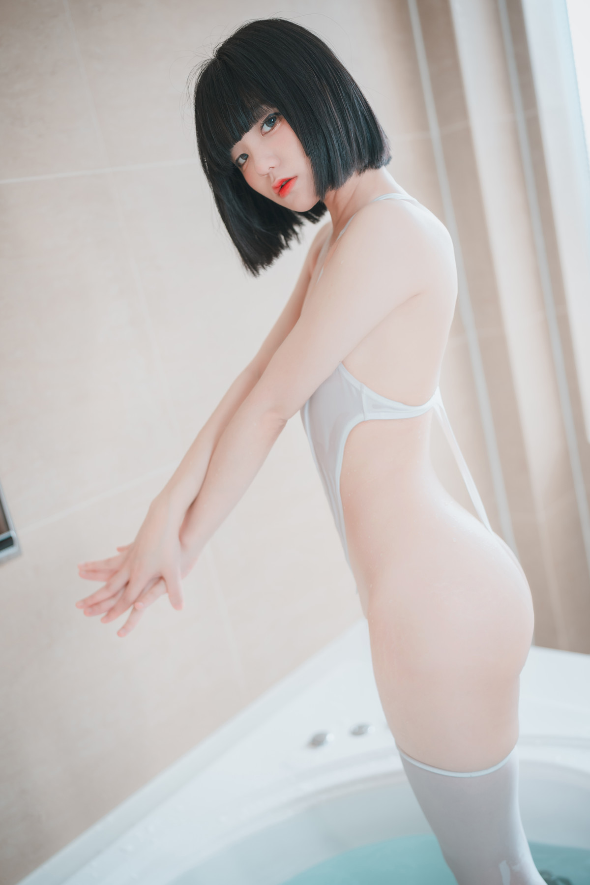 Jeong Jenny 정제니, [DJAWA] Swimming Lessons #12 Set.02