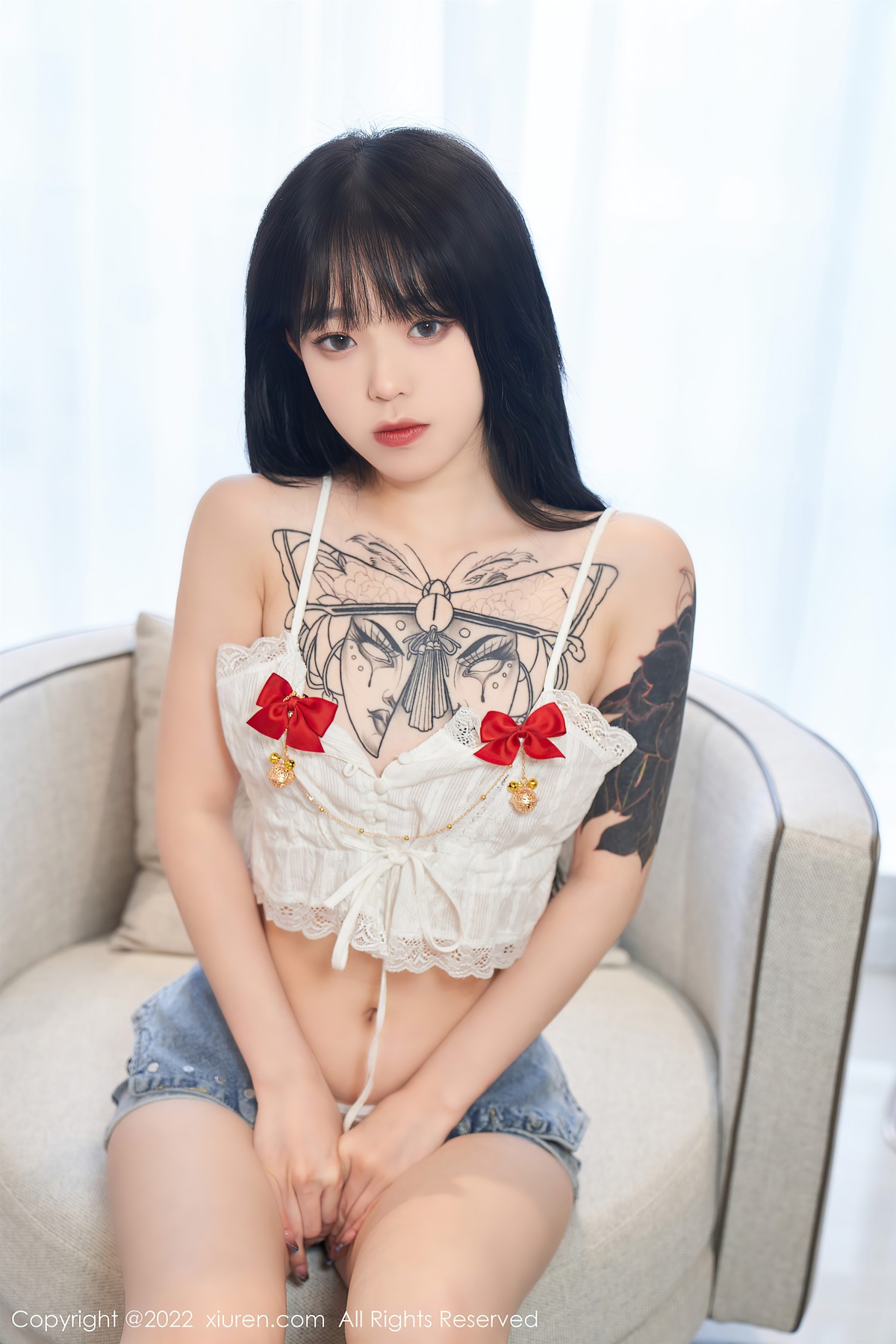 [XiuRen秀人网] No.5124 奶瓶