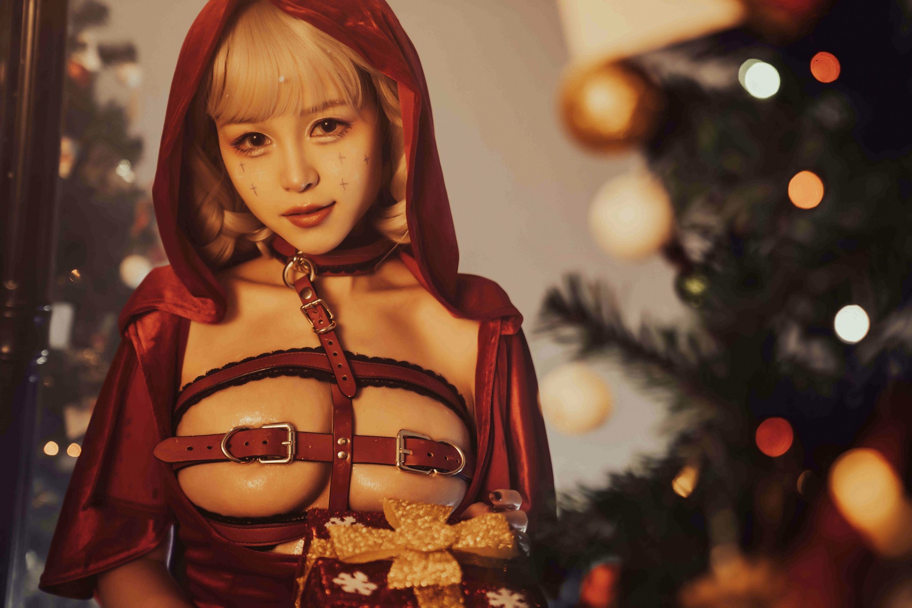 Cosplay 晕崽Zz 圣诞小红帽