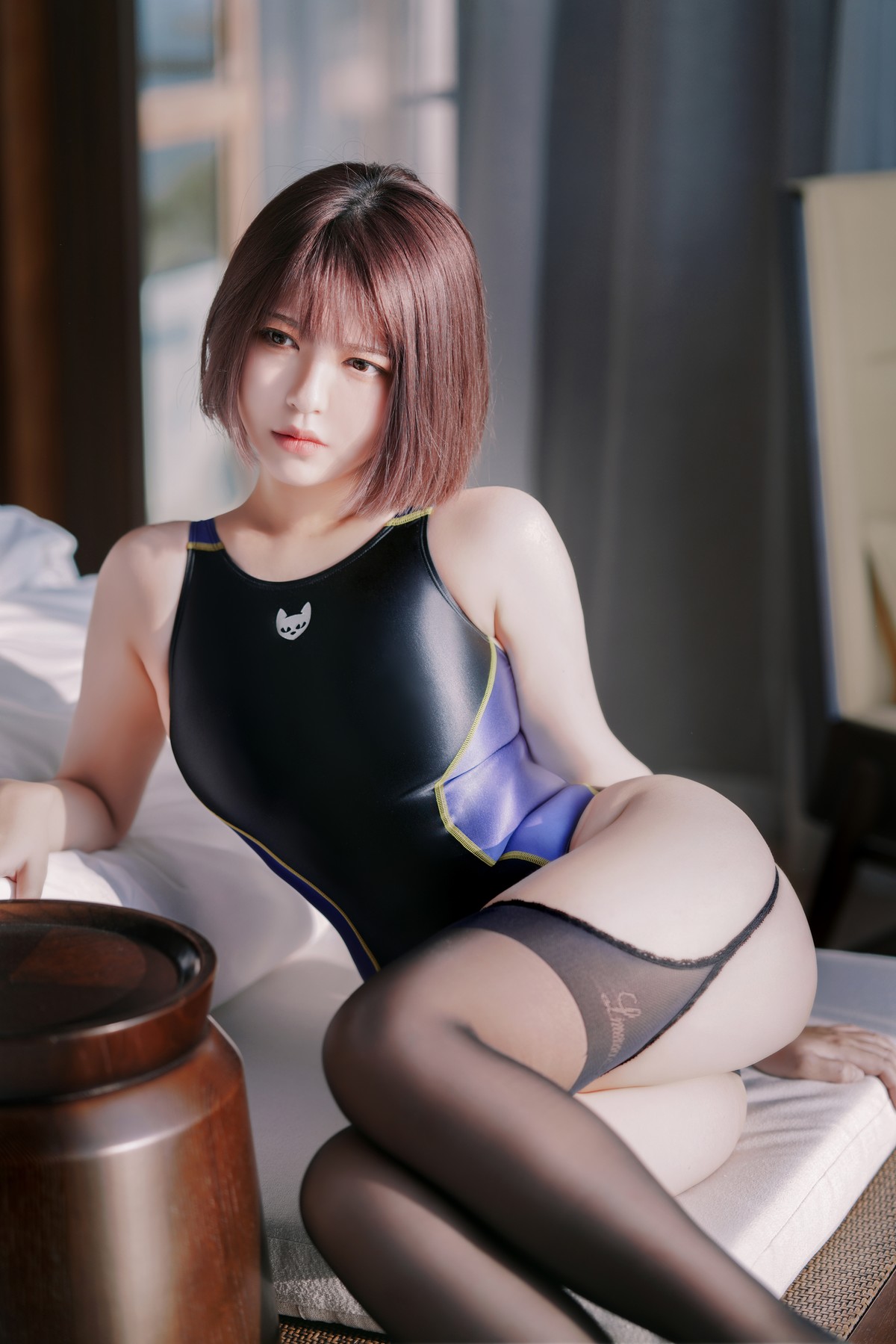 Cosplay 半半子 競泳水着を着た彼女