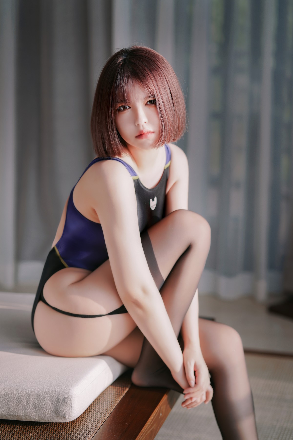 Cosplay 半半子 競泳水着を着た彼女