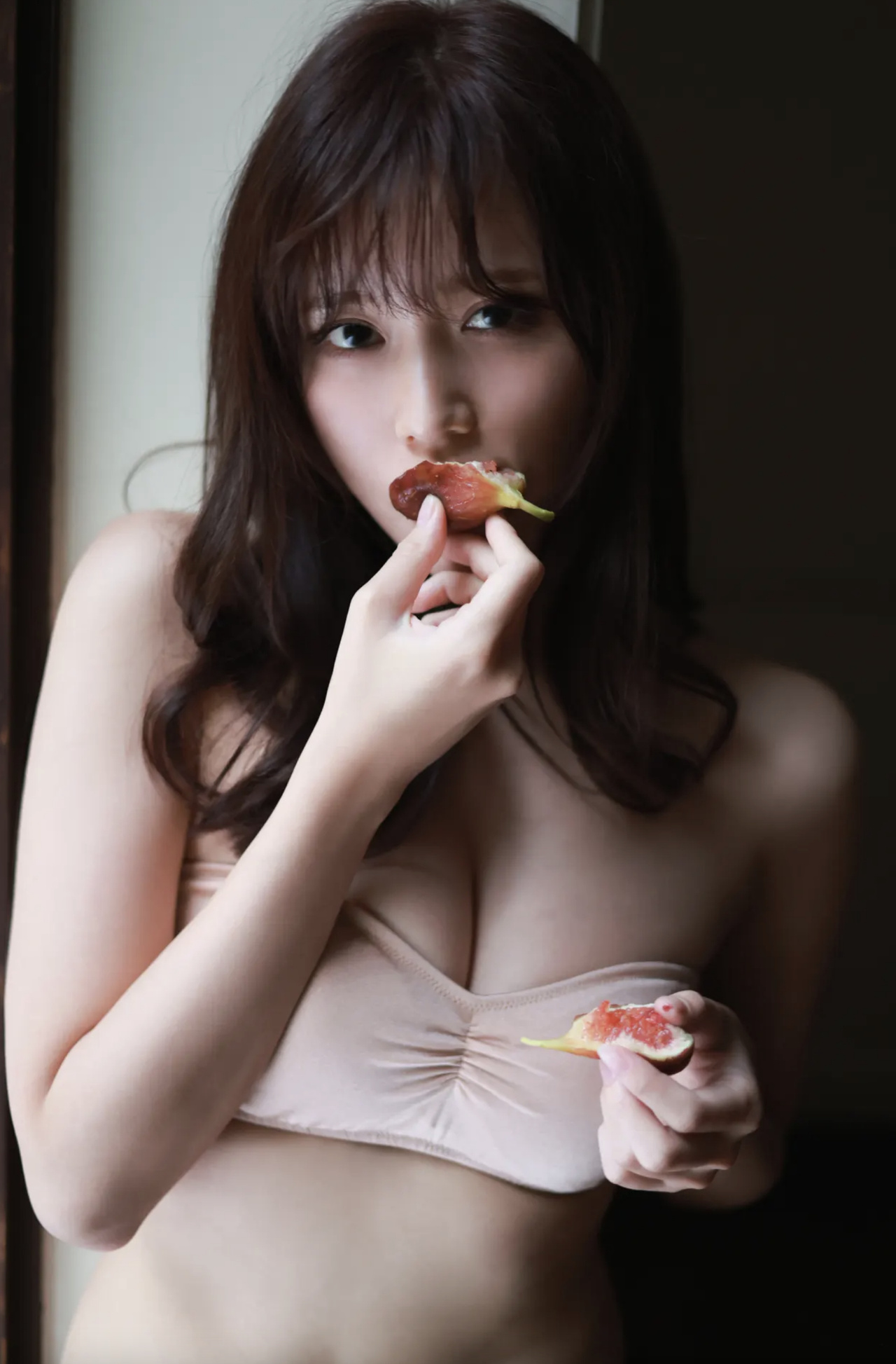 Yuka Kohinata 小日向ゆか, FRIDAY Digital 2023.01.18 (フライデー 2023年1月18日号)