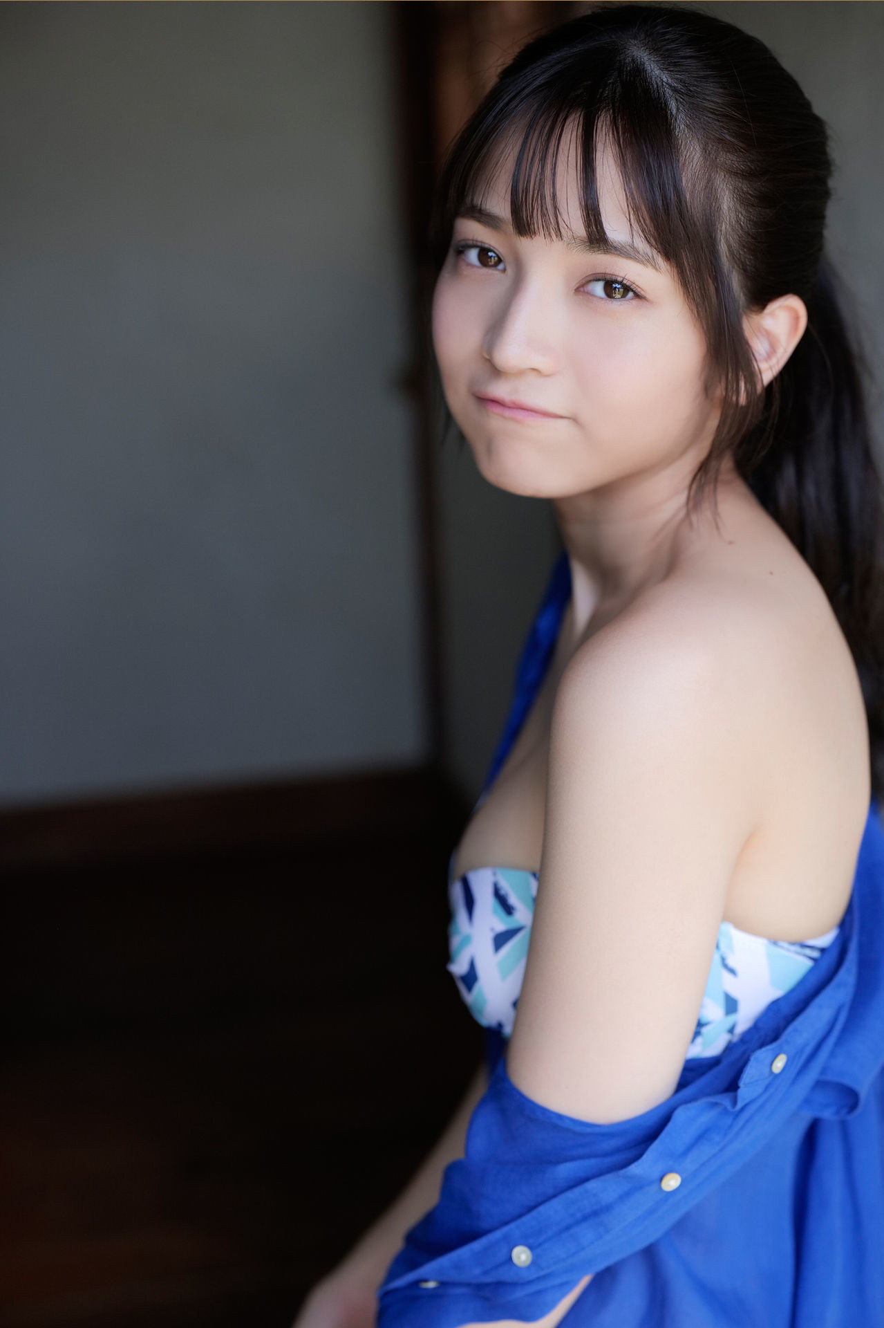 Nanako Kurosaki 黒嵜菜々子, ＦＲＩＤＡＹデジタル写真集 「日本一バズってるＢＩＫＩＮＩ ｖｏｌ．１」 Set.01