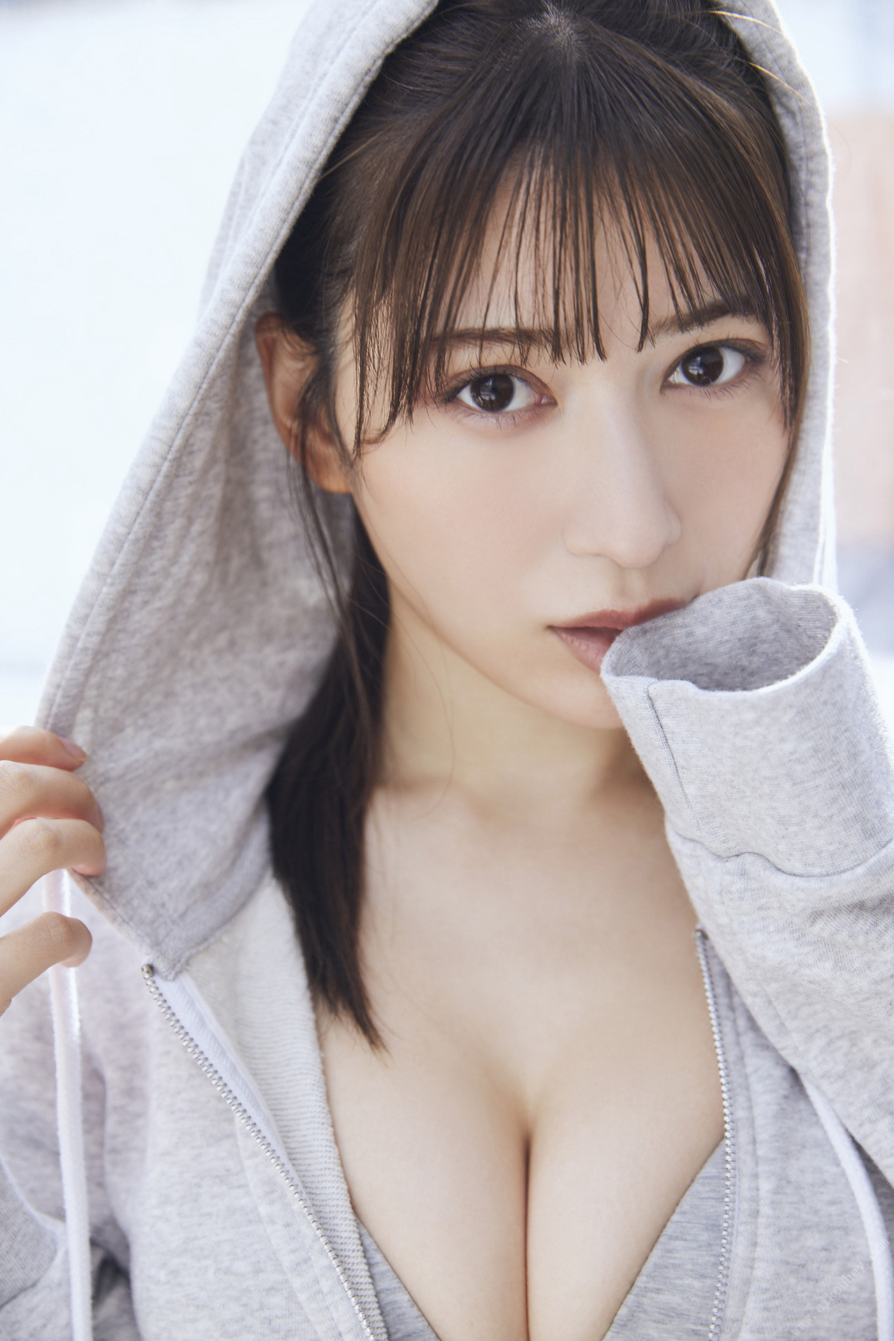 Risa Yukihira 雪平莉左, 漫画アクションデジタル写真集 「Spring Groove」 Set.02