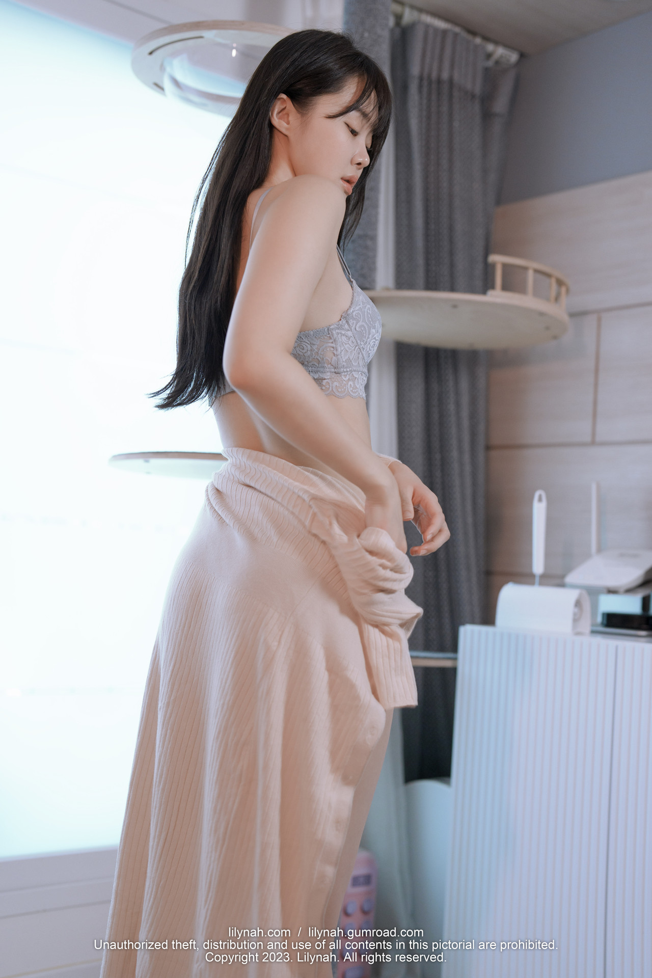 Inah 이나, [Lilynah] LW063 Alone is lonely