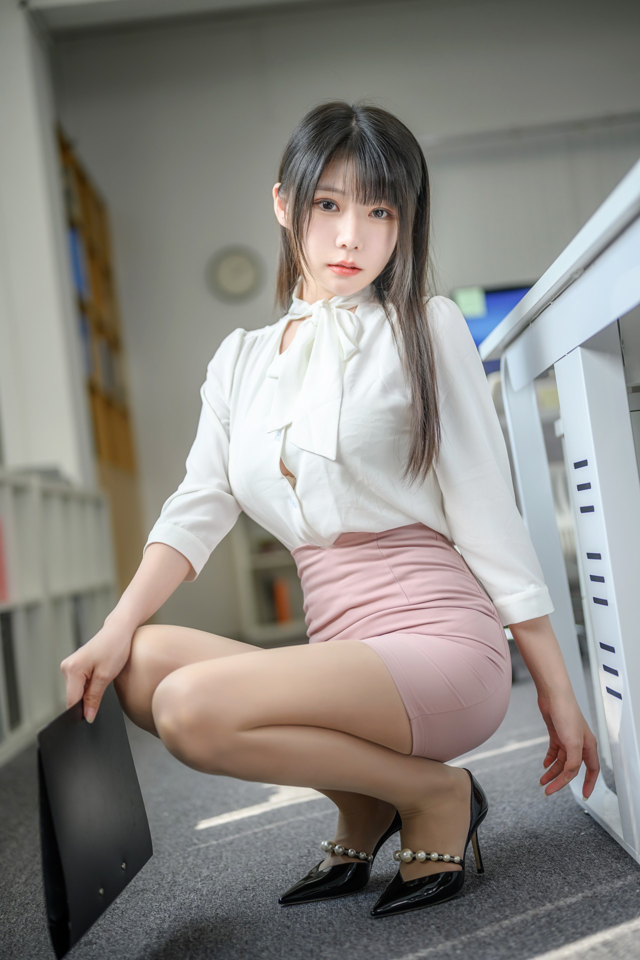 Cosplay 香草喵露露 忙露的职场 粉白裙子