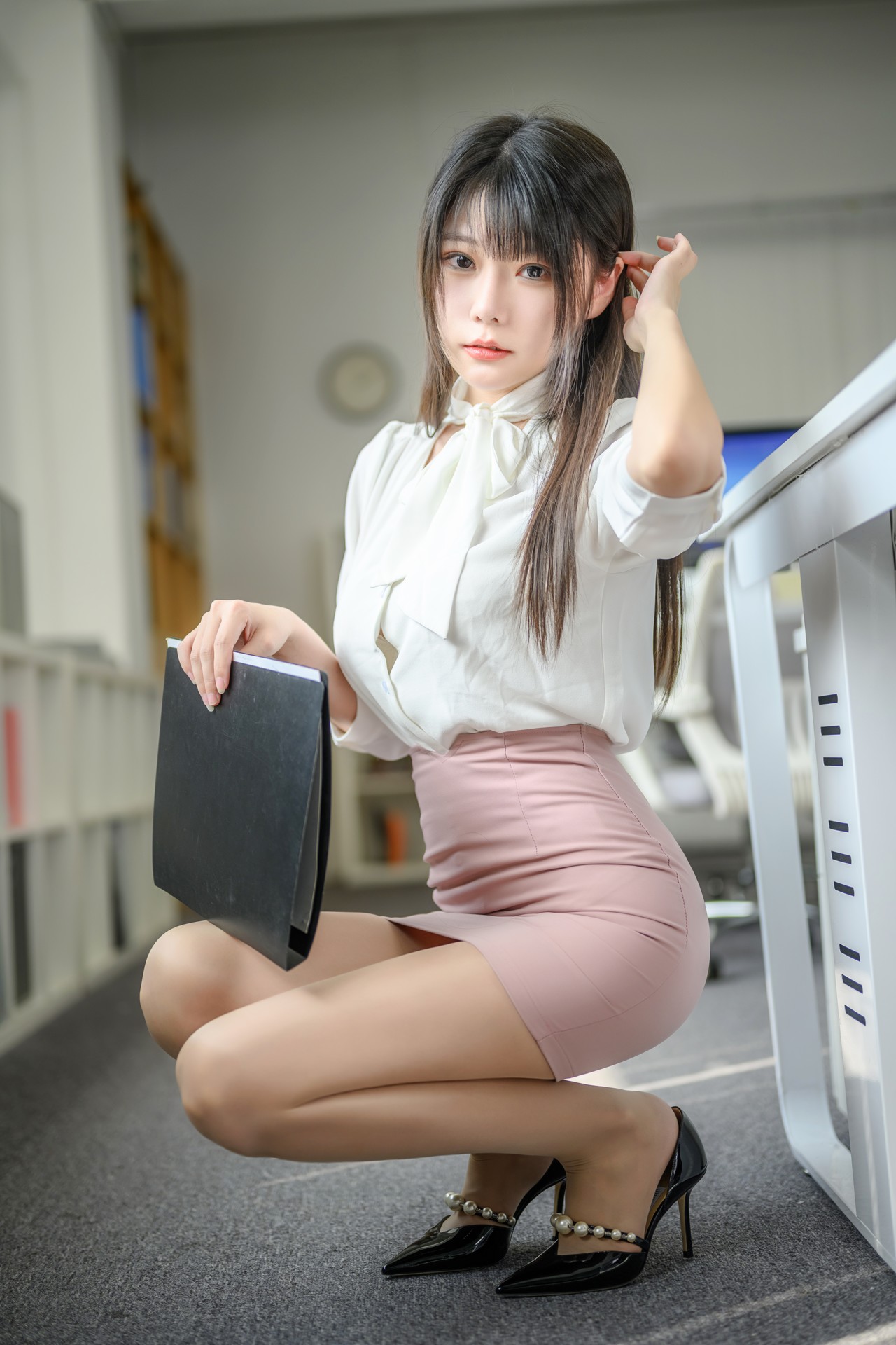 Cosplay 香草喵露露 忙露的职场 粉白裙子