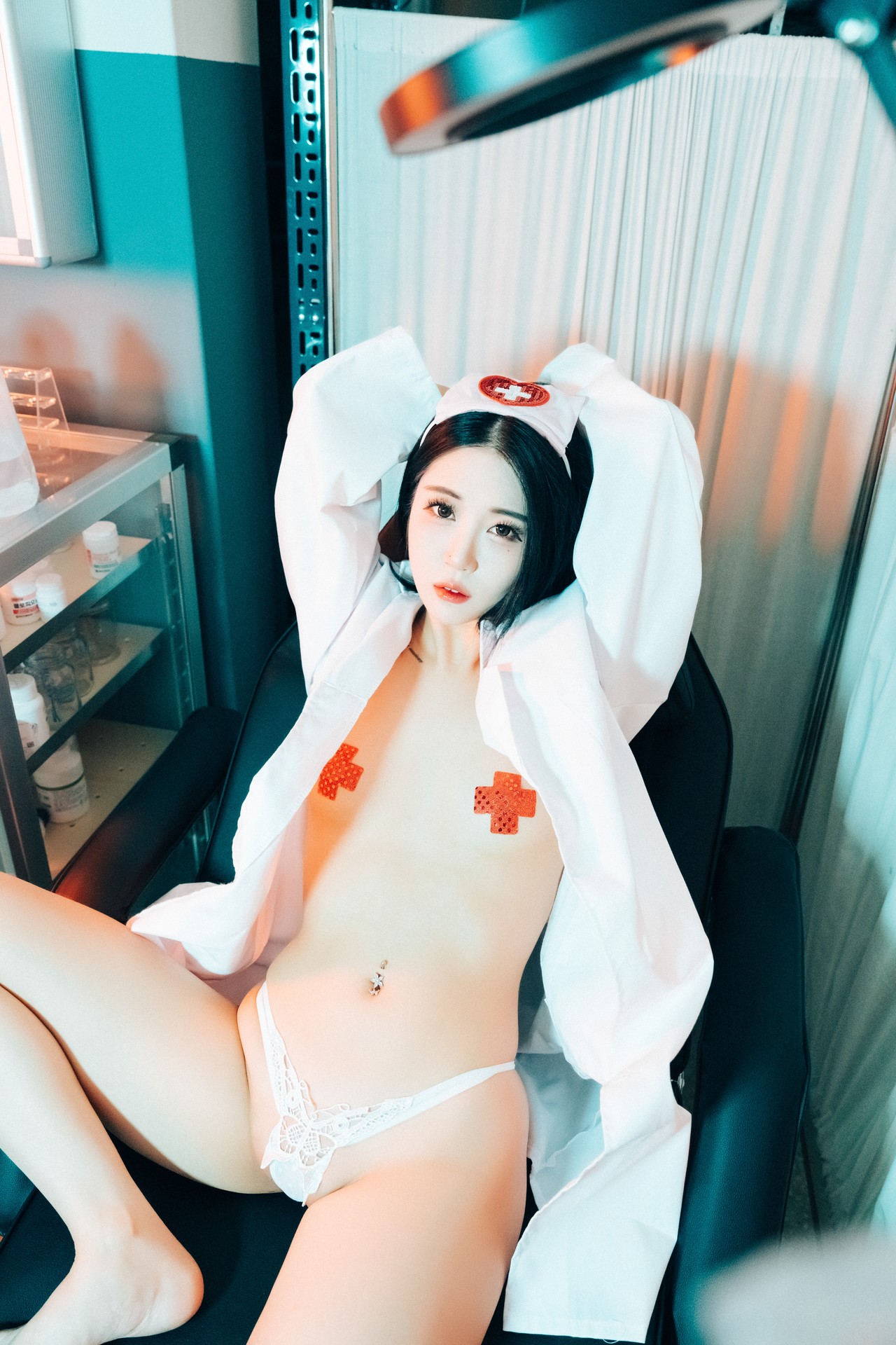 Jeong Bomi 정보미, [Loozy] Secret Treatment Set.02
