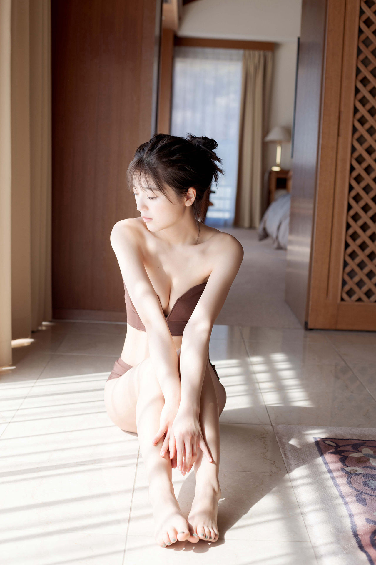 Mio Kudo 工藤美桜, ＦＲＩＤＡＹデジタル写真集 『秘密の旅』 Set.02