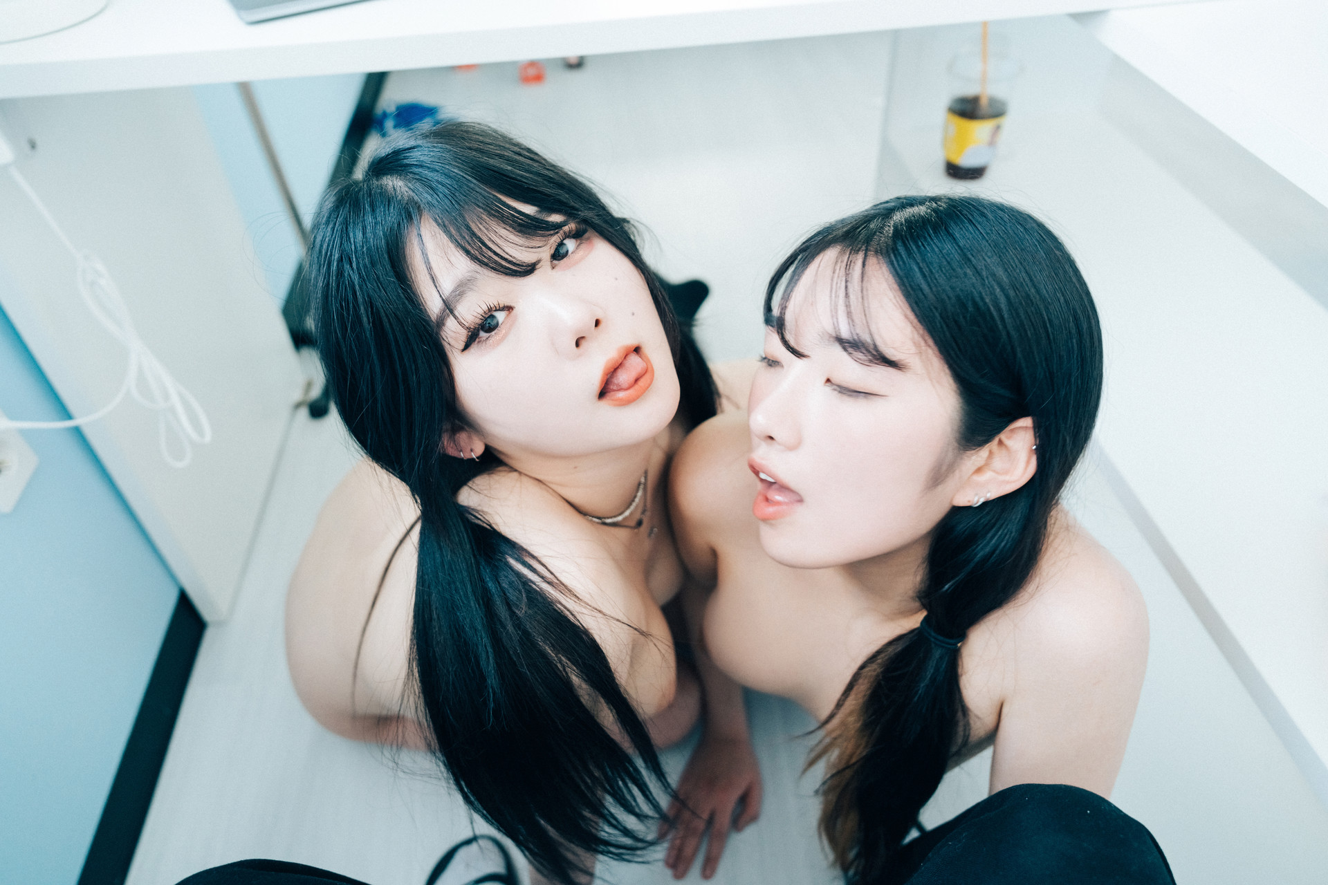 Sonson 손손, ZIA.Kwon 권지아, [Loozy] Bitch Academy Set.01
