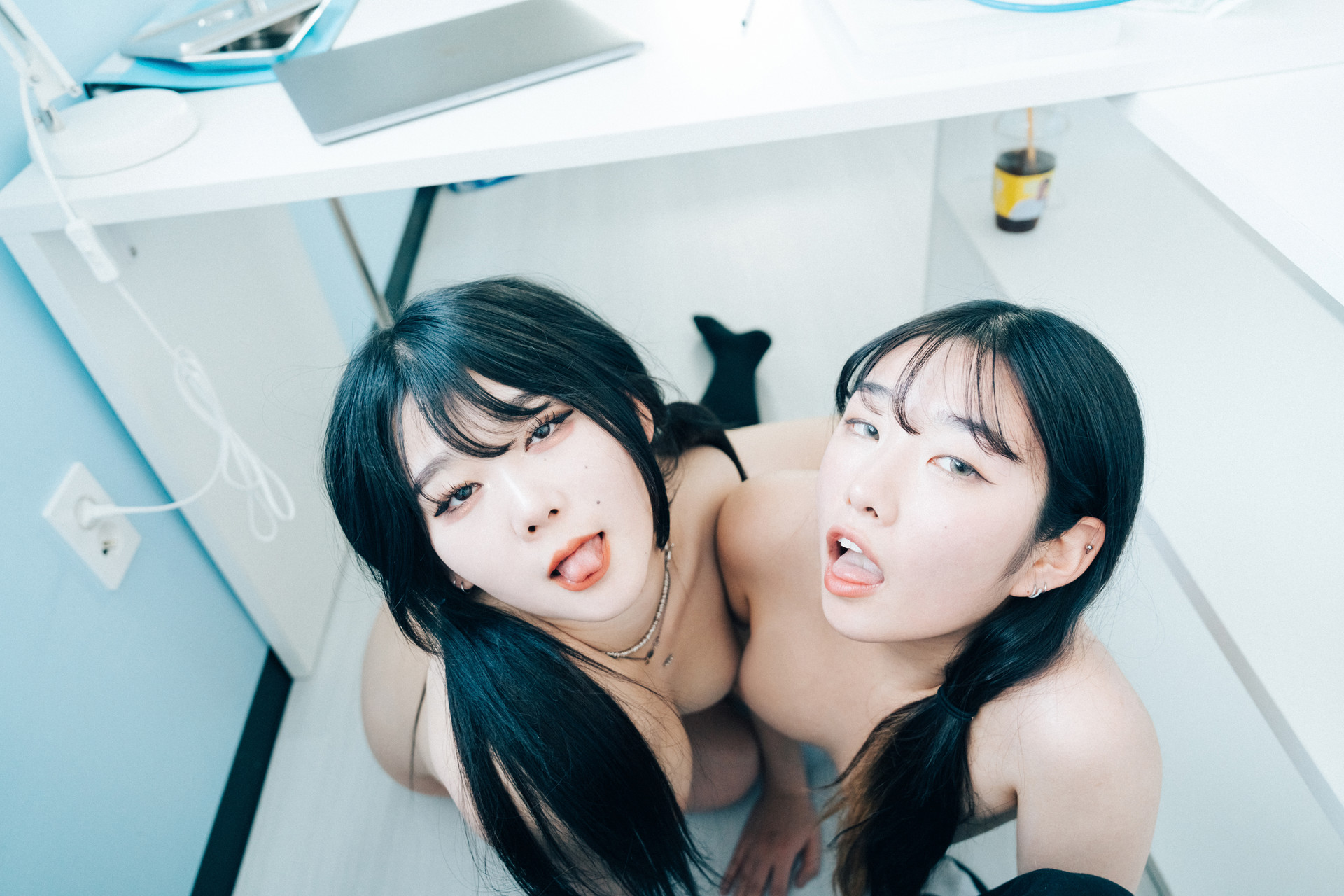 Sonson 손손, ZIA.Kwon 권지아, [Loozy] Bitch Academy Set.01