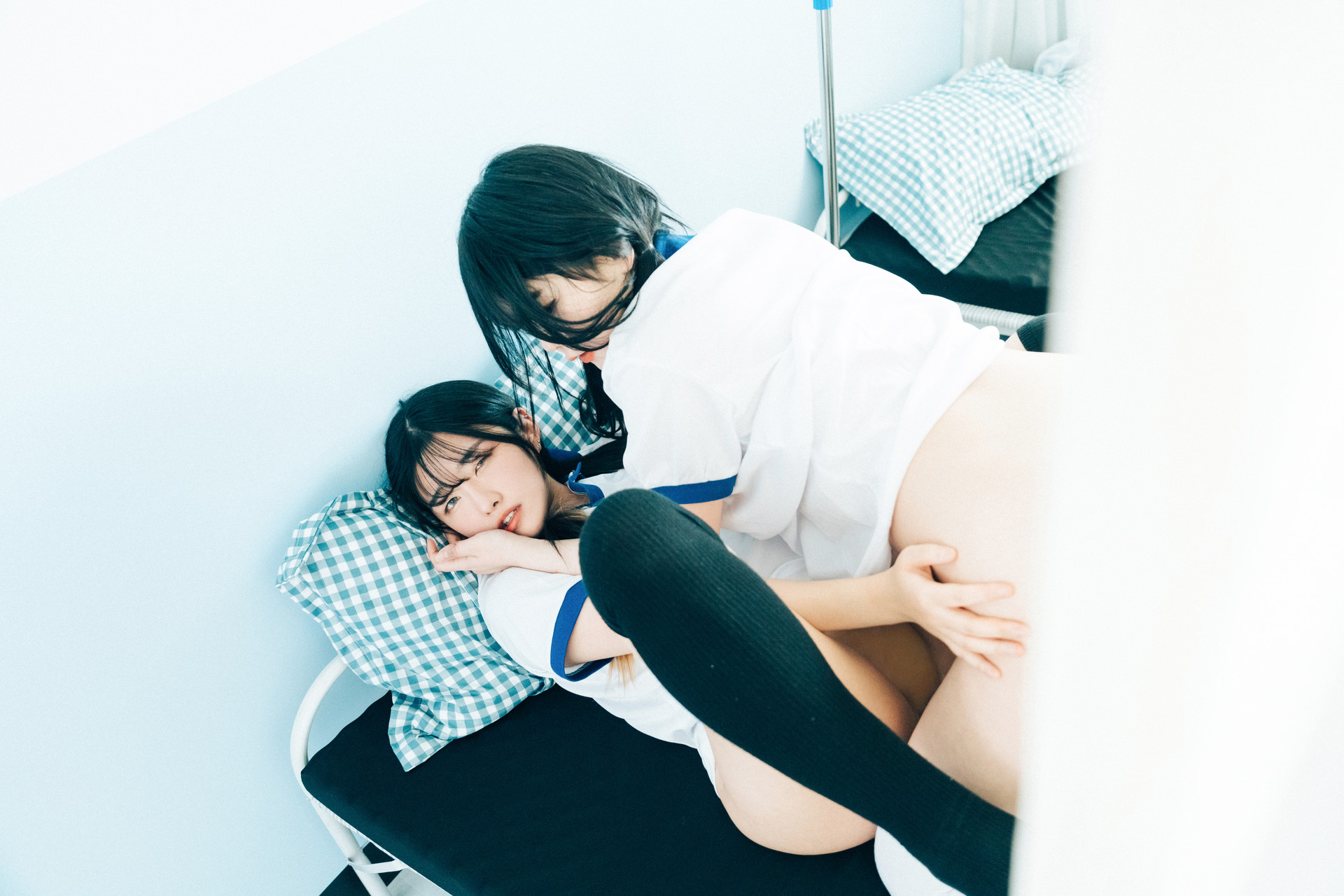 Sonson 손손, ZIA.Kwon 권지아, [Loozy] Bitch Academy Set.03