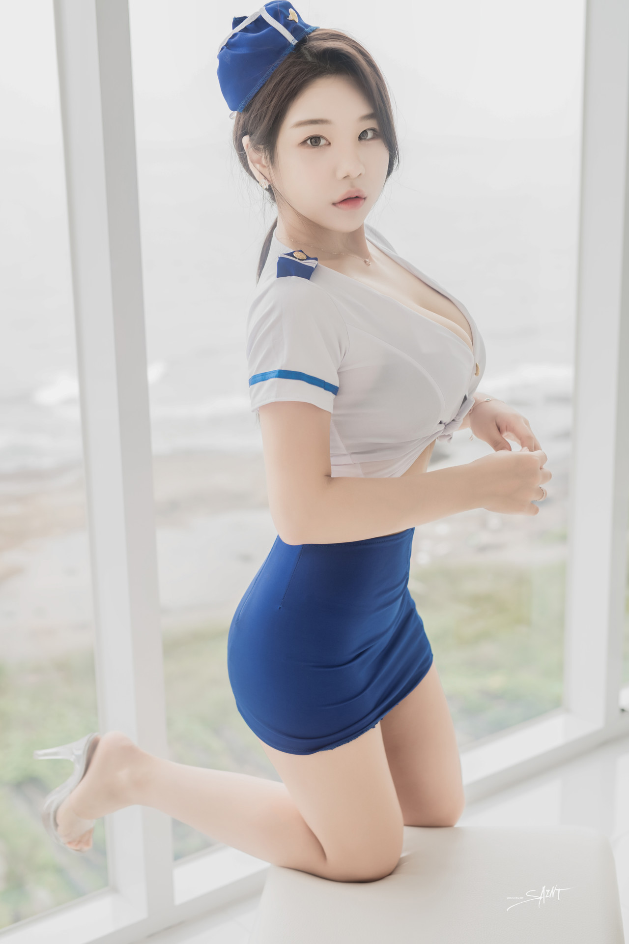 Zzyuri 쮸리, [SAINT Photolife] Blue Marine