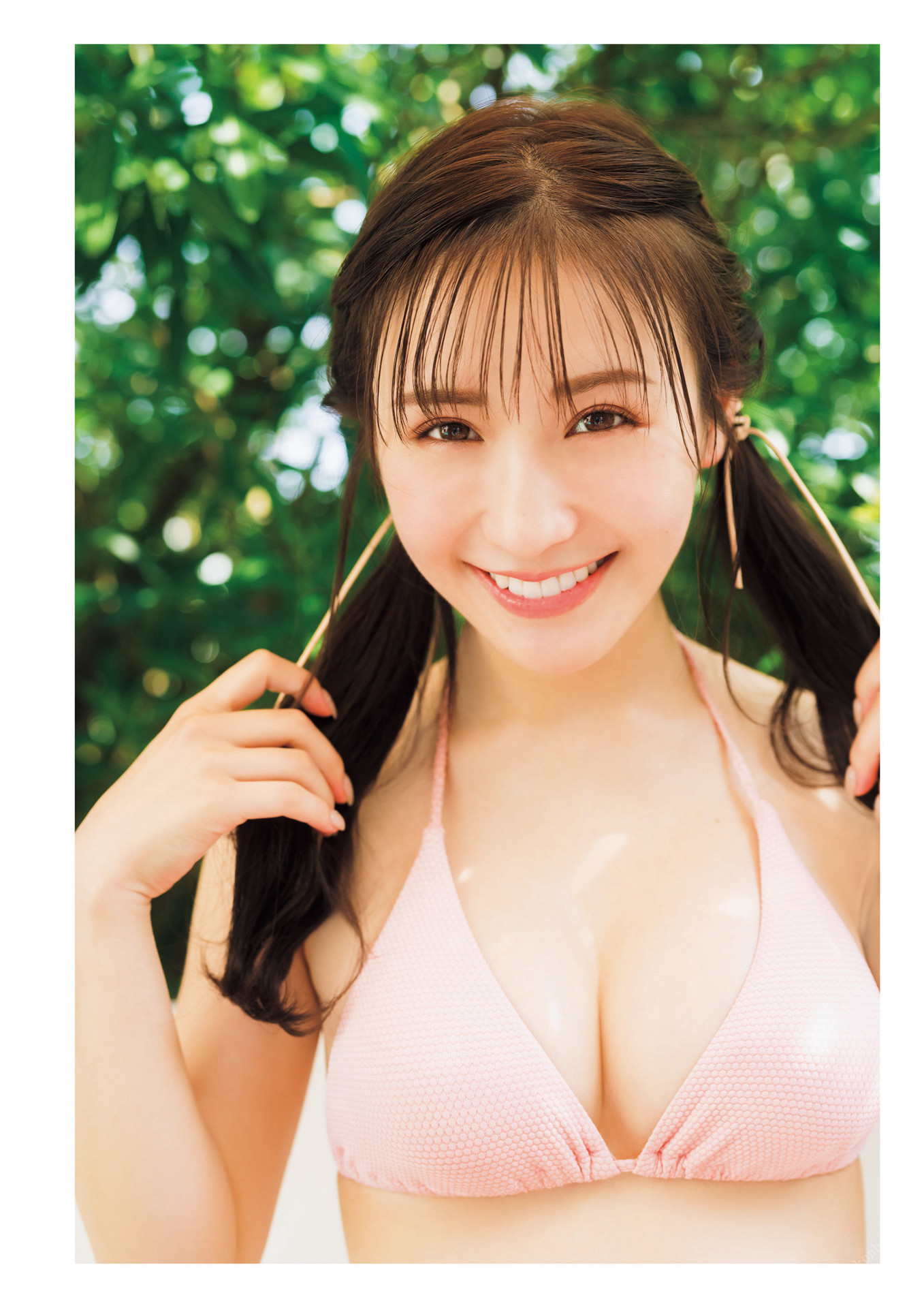 Ema Ito 伊藤愛真, 1st写真集 電子特典付き 「soleil-ソレイユ-」 Set.03