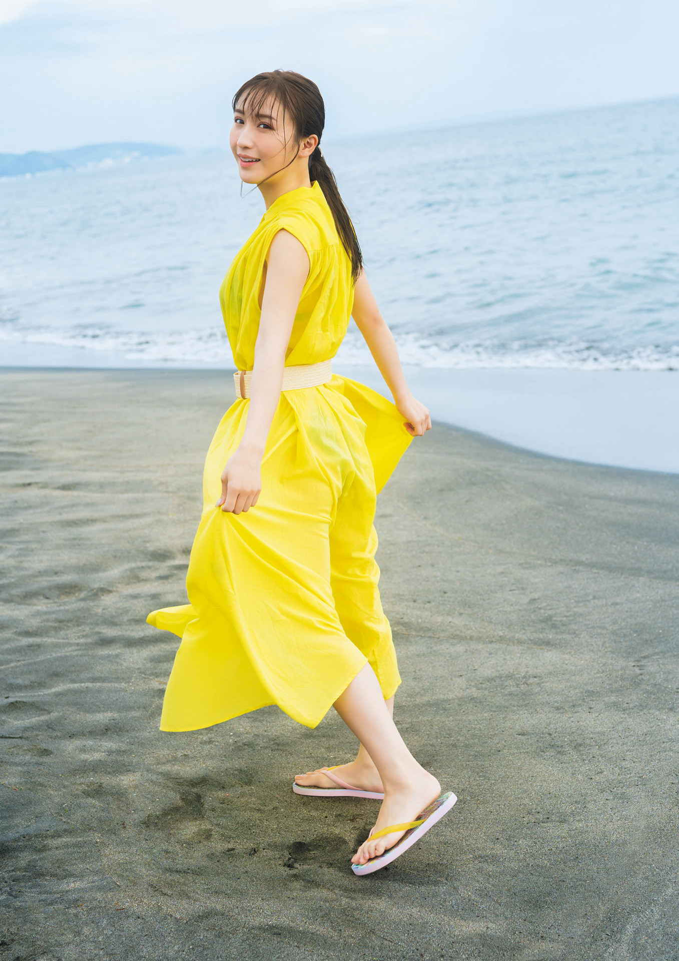 Ema Ito 伊藤愛真, 1st写真集 電子特典付き 「soleil-ソレイユ-」 Set.05
