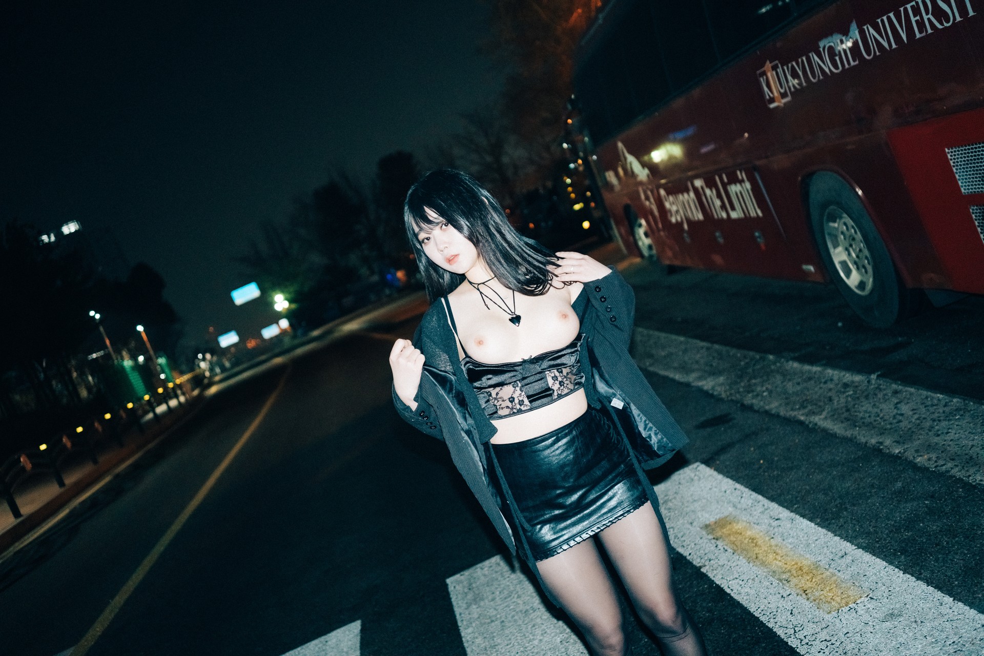 ZIA.Kwon 권지아, [Loozy] XXX At Night Road Set.01