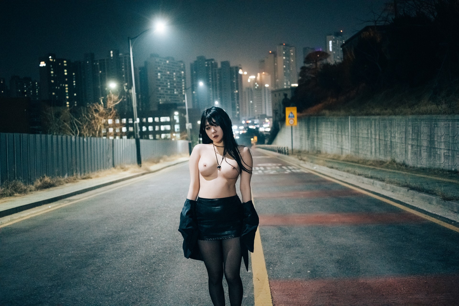 ZIA.Kwon 권지아, [Loozy] XXX At Night Road Set.01