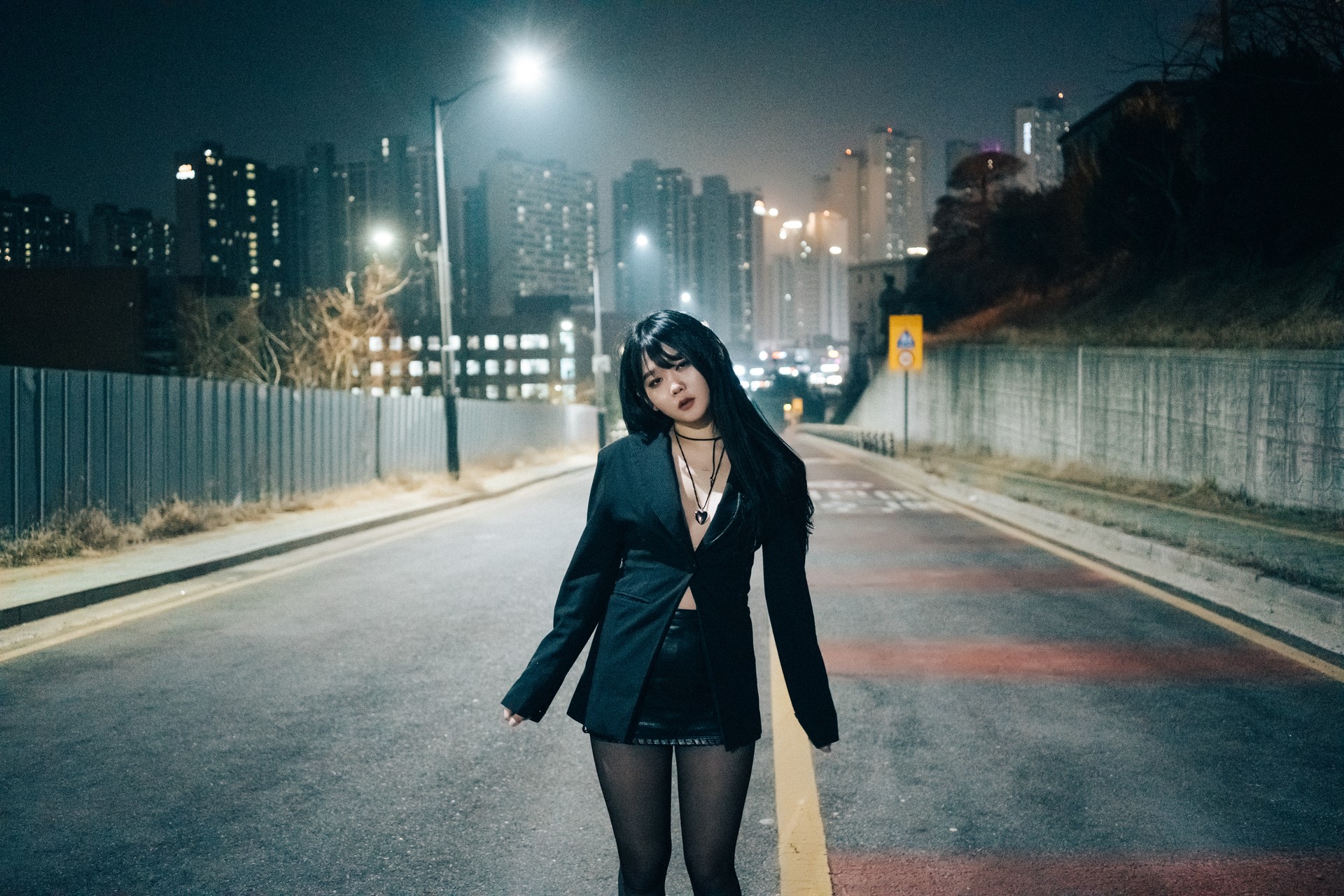 ZIA.Kwon 권지아, [Loozy] XXX At Night Road Set.01