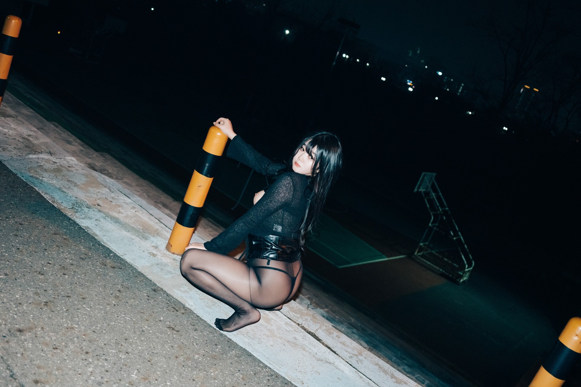 ZIA.Kwon 권지아, [Loozy] XXX At Night Road Set.01
