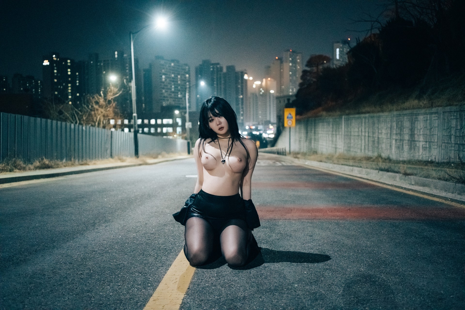 ZIA.Kwon 권지아, [Loozy] XXX At Night Road Set.01