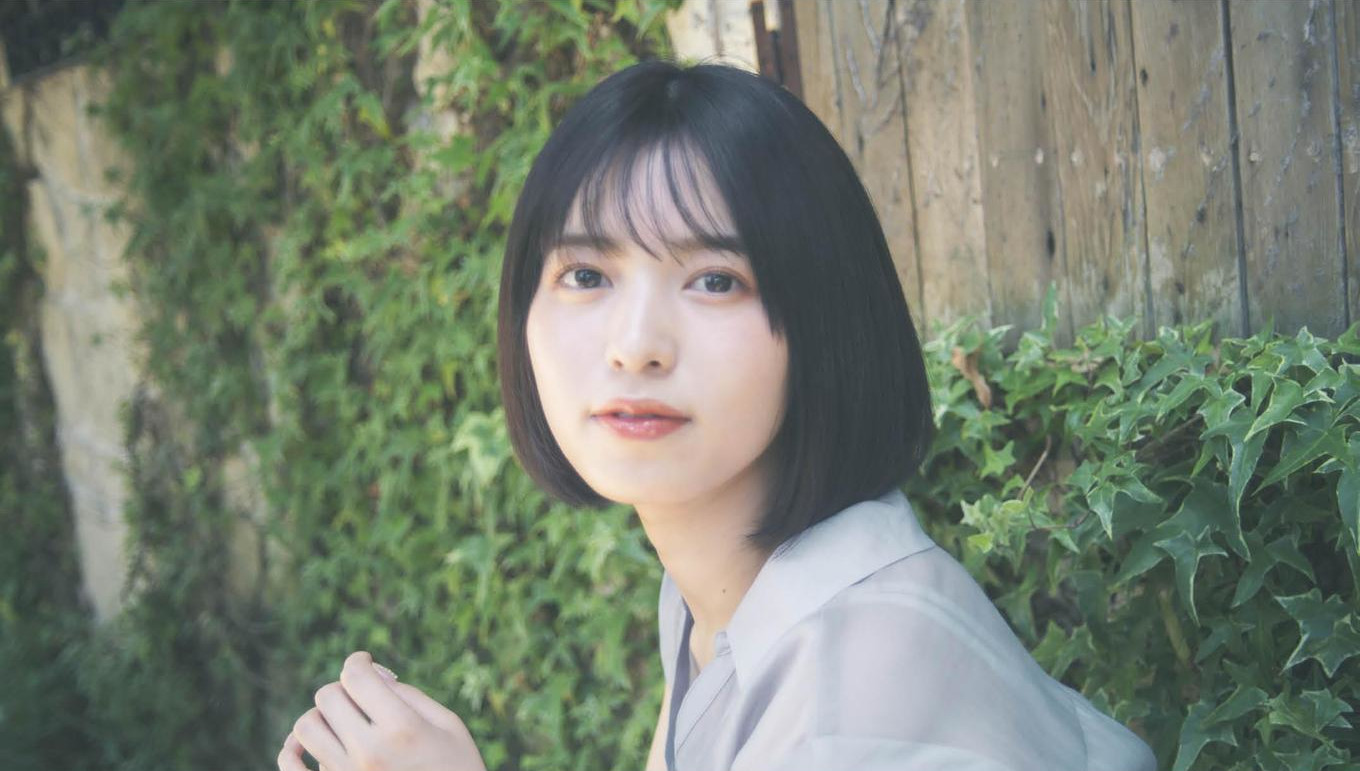 Arai Shiika 新井椎夏, 1st写真集 「うれしいな」 Set.01