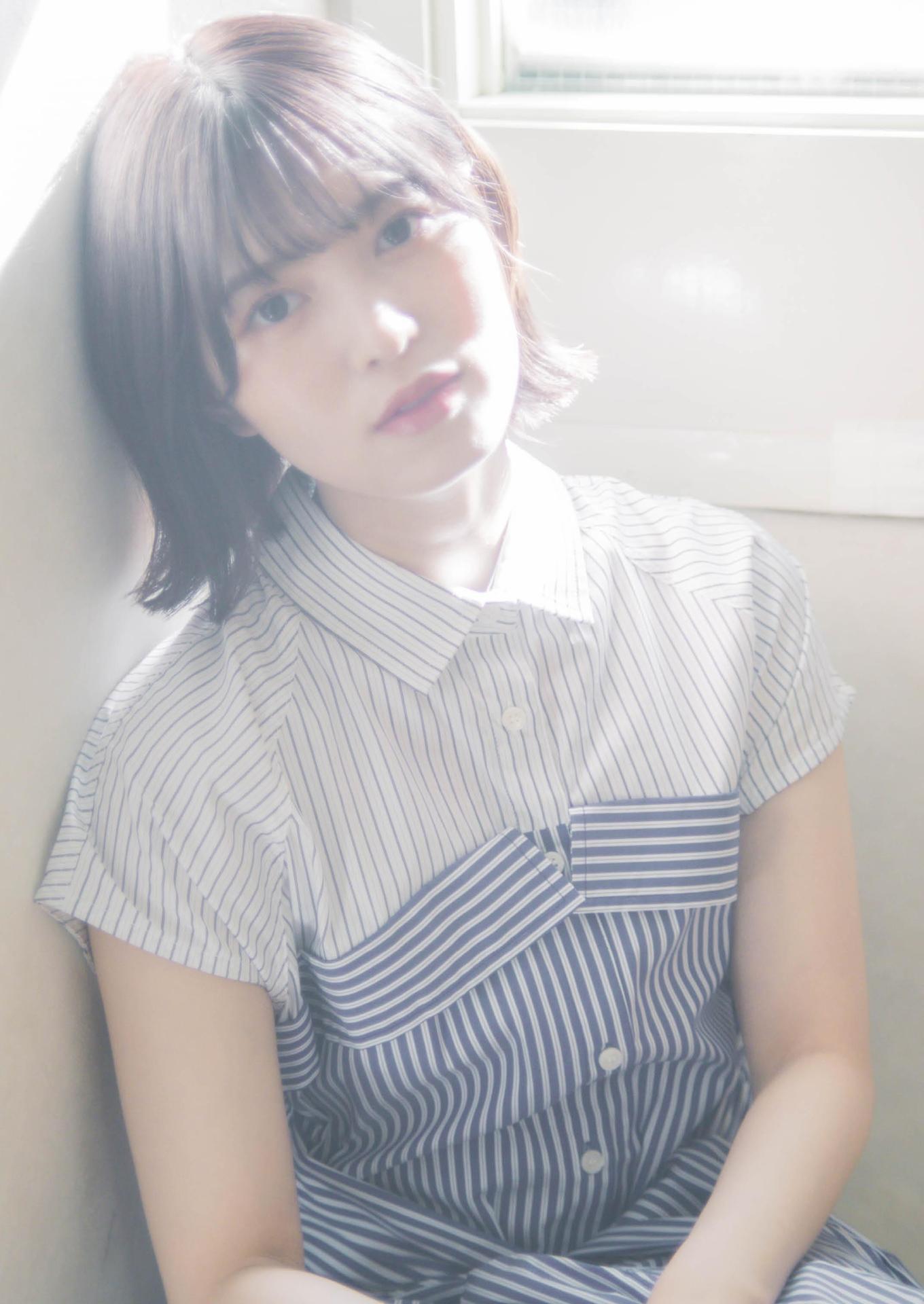 Arai Shiika 新井椎夏, 1st写真集 「うれしいな」 Set.02