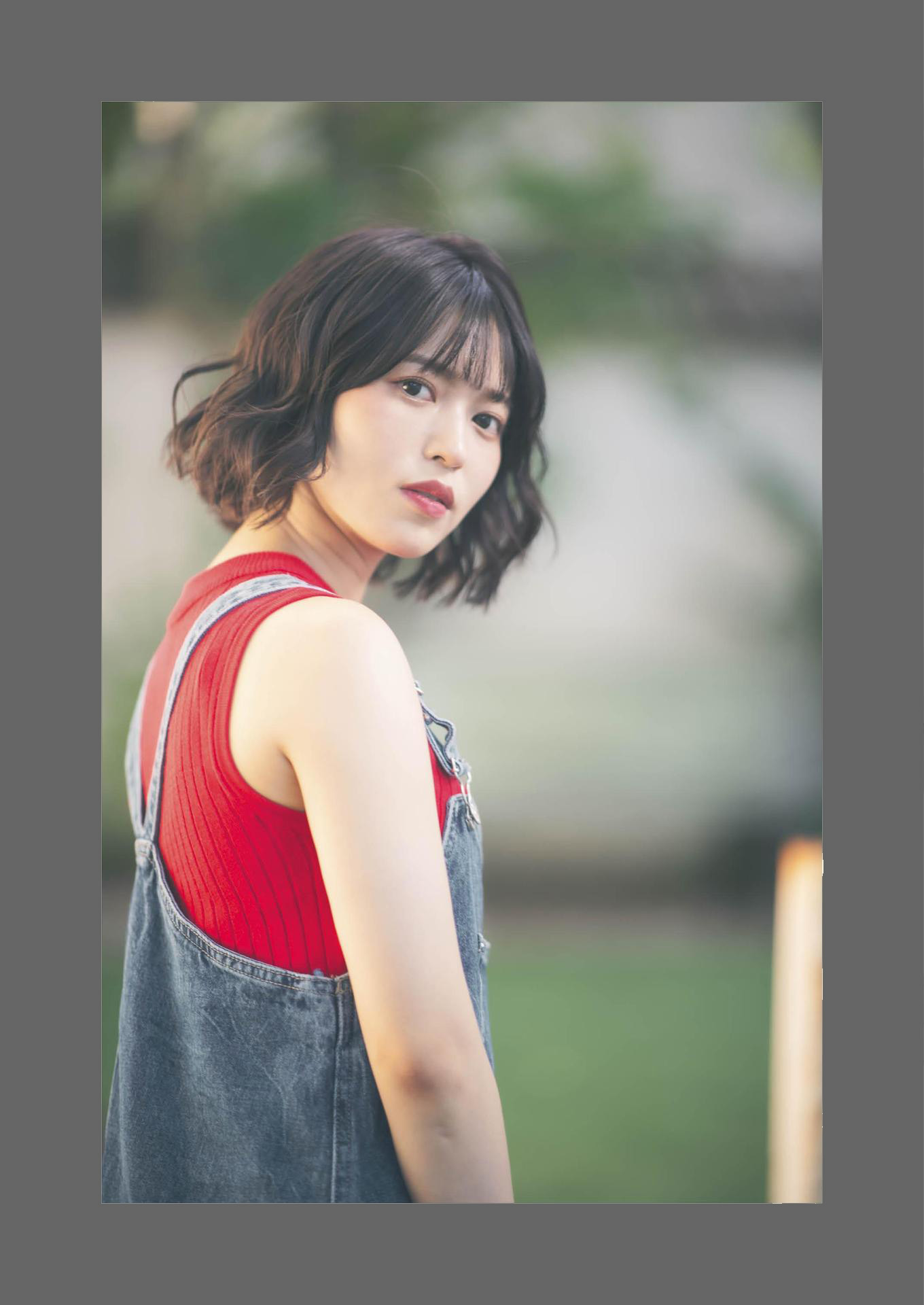 Arai Shiika 新井椎夏, 1st写真集 「うれしいな」 Set.02