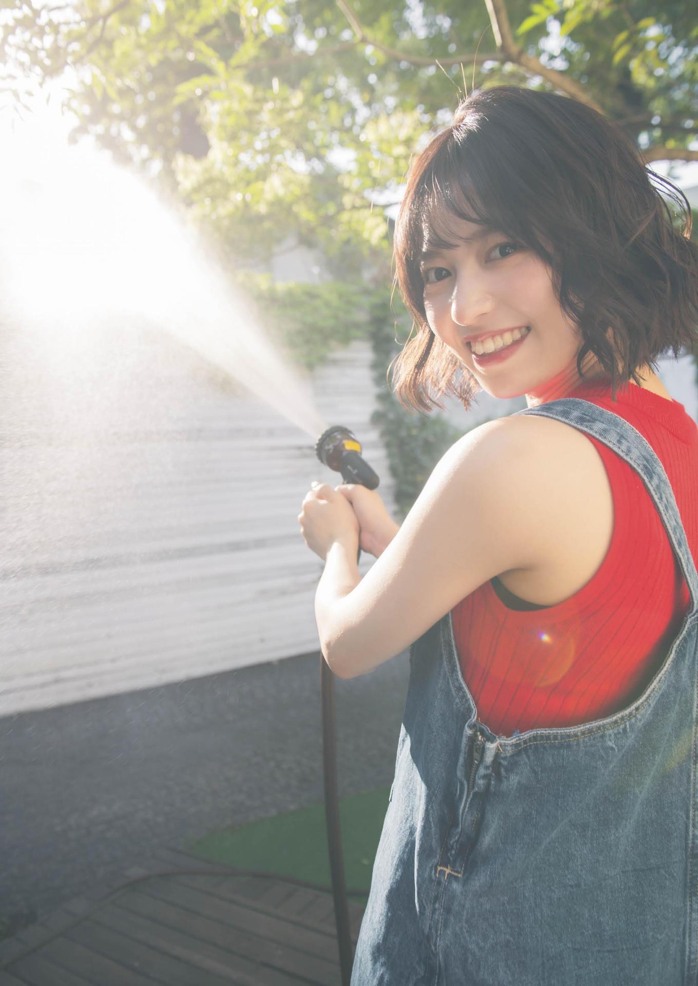 Arai Shiika 新井椎夏, 1st写真集 「うれしいな」 Set.02