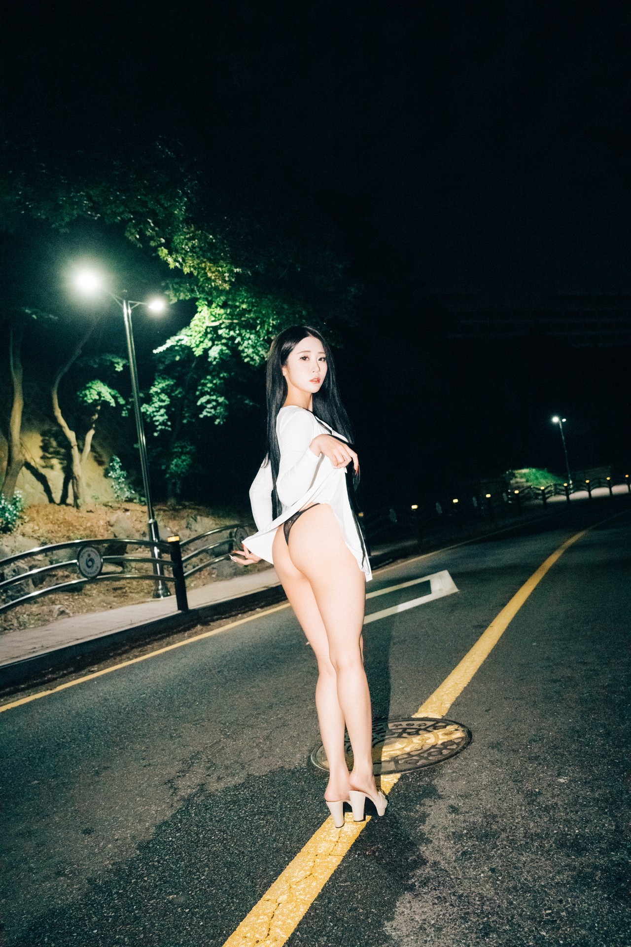 Jeong Bomi 정보미, [Loozy] Night Roads Set.01