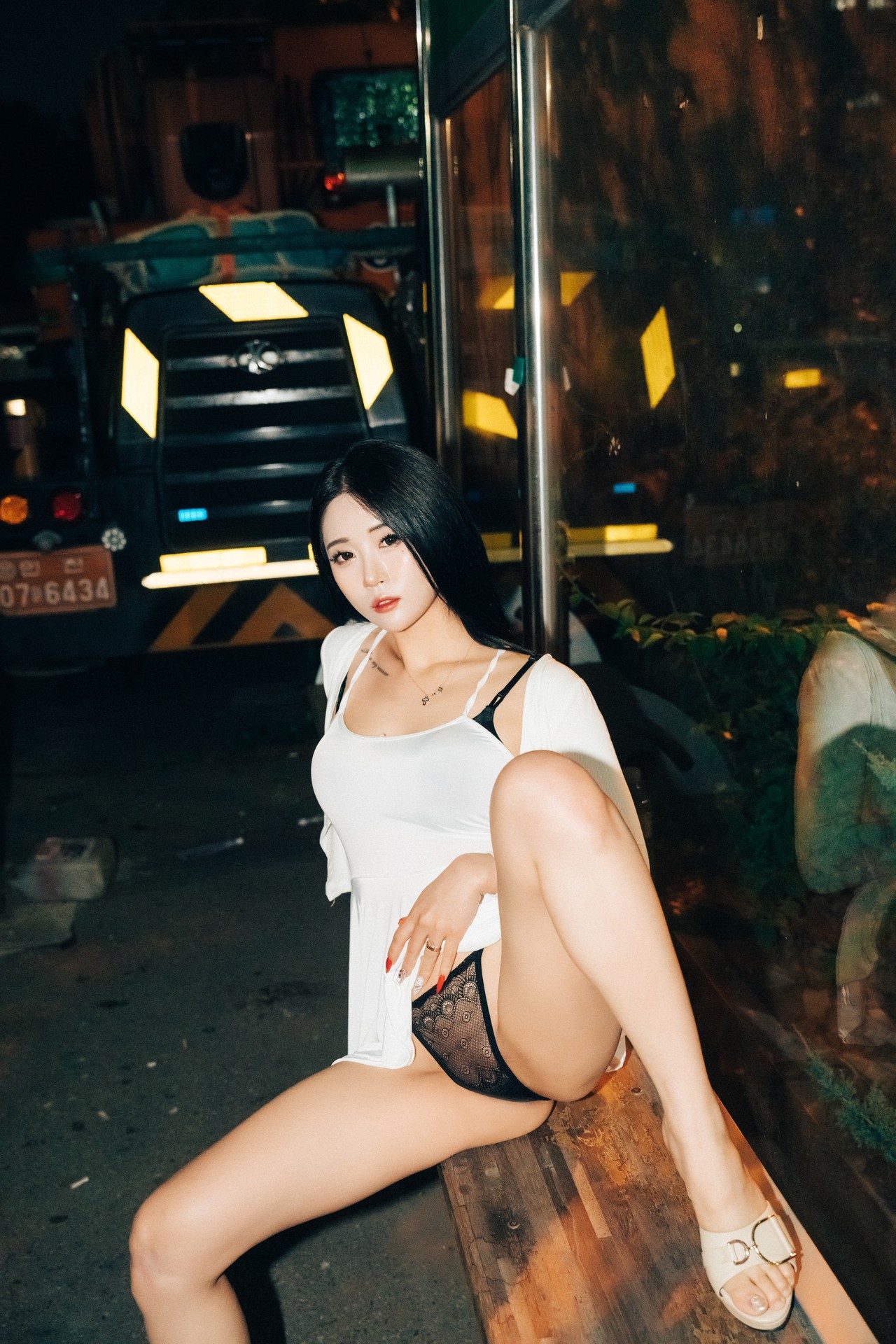 Jeong Bomi 정보미, [Loozy] Night Roads Set.02