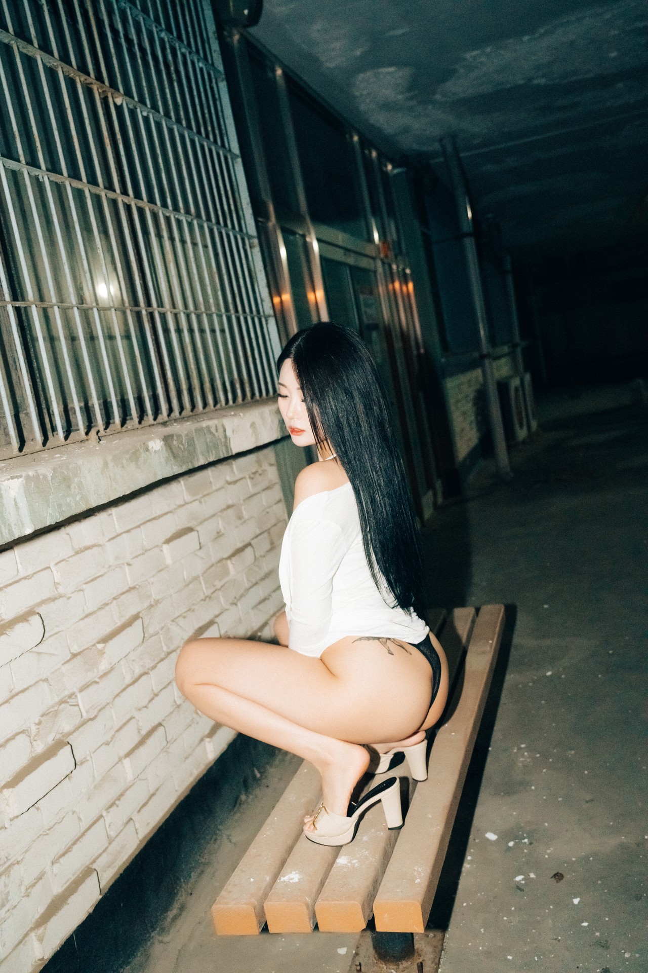 Jeong Bomi 정보미, [Loozy] Night Roads Set.02
