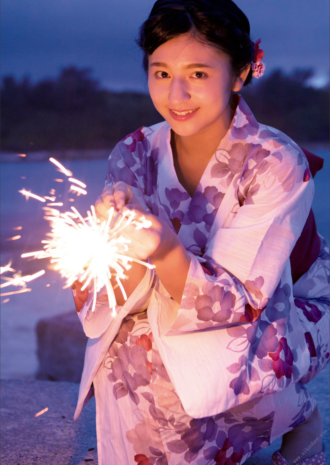 Kana Tokue 徳江かな, 写真集 電子版だけの特典カットつき！ 「KANA」 Set.01