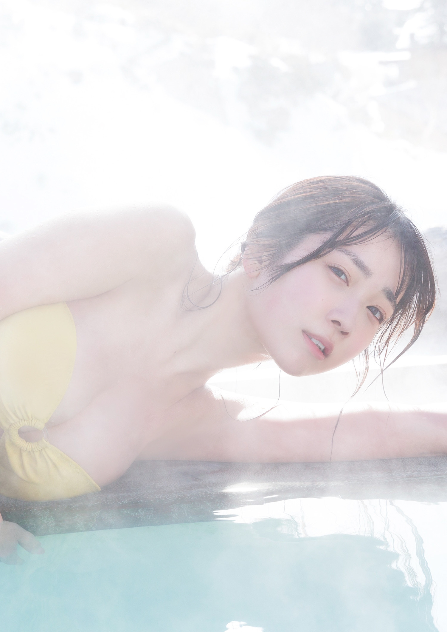 Kisumi Amau 天羽希純, デジタル写真集 「雪と水着と天羽希純！！」 Set.01