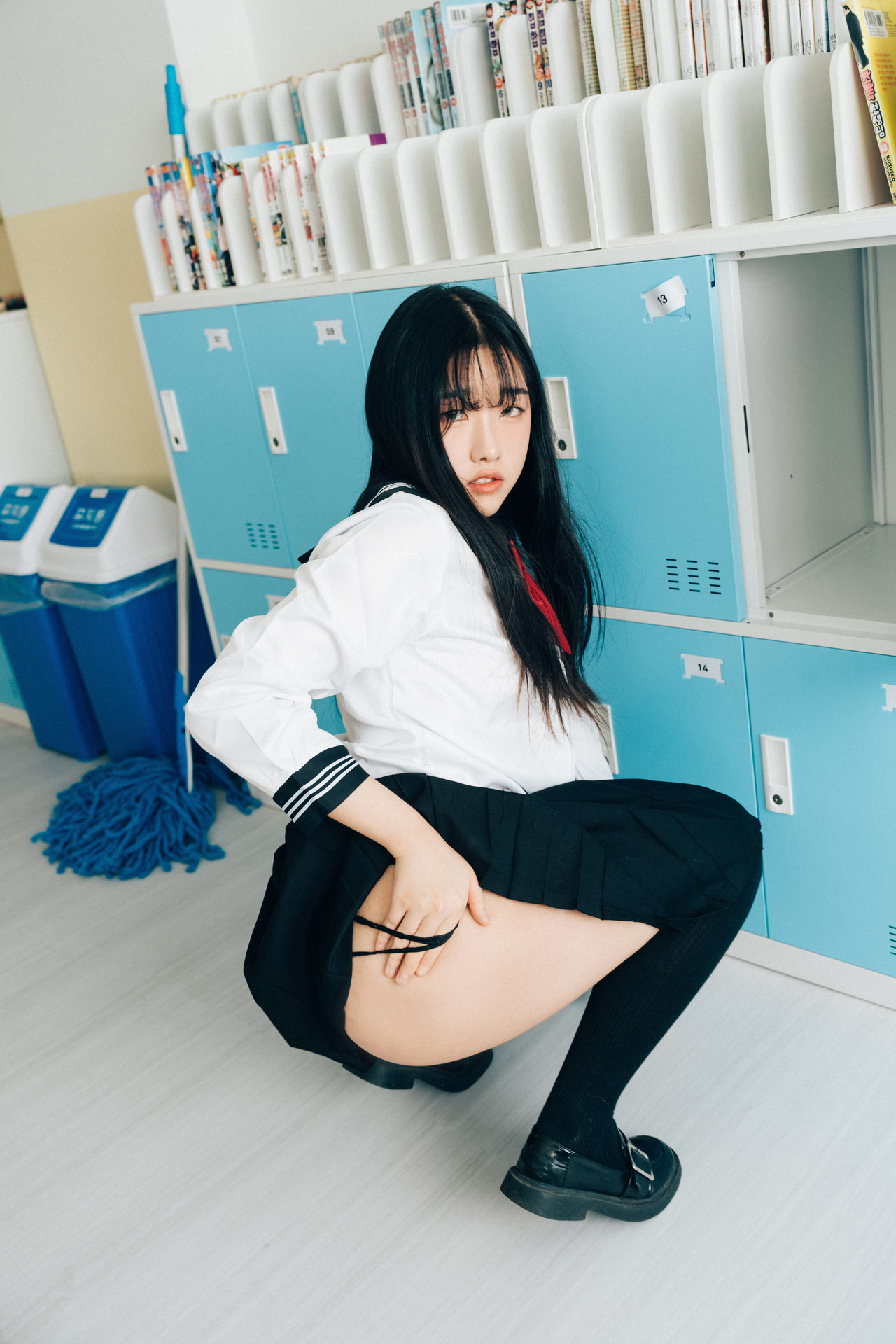 ZIA.Kwon 권지아, Sonson 손손, [Loozy] Bitch Academy Hard Set.01
